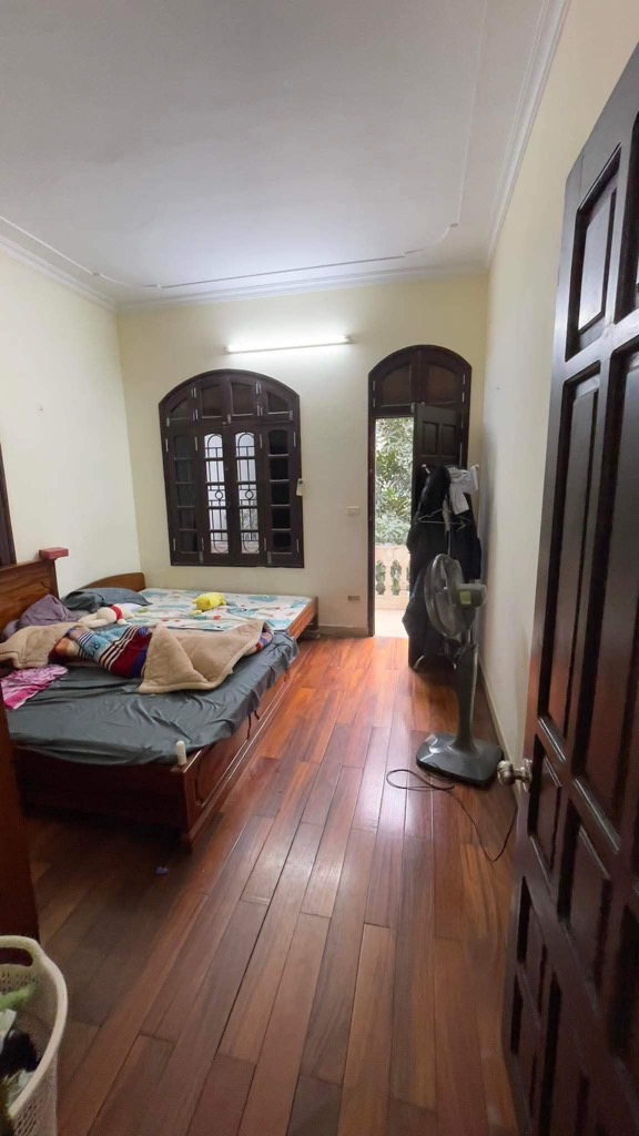 Bán nhà Quang Tiến - diện tích 134m2 3 tầng - MẶT NGÕ - KINH DOANH - giá 25 tỷ