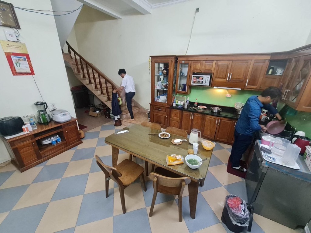 Bán nhà Quang Tiến - diện tích 134m2 3 tầng - MẶT NGÕ - KINH DOANH - giá 25 tỷ