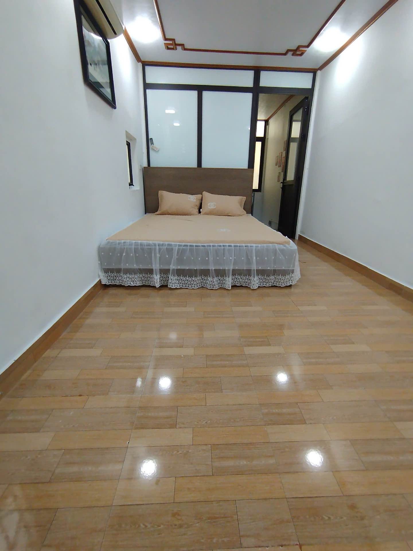Bán nhà Định Công Hạ - diện tích 28m2 3 tầng - Nhà căn góc, full nội thất - giá 3 tỷ