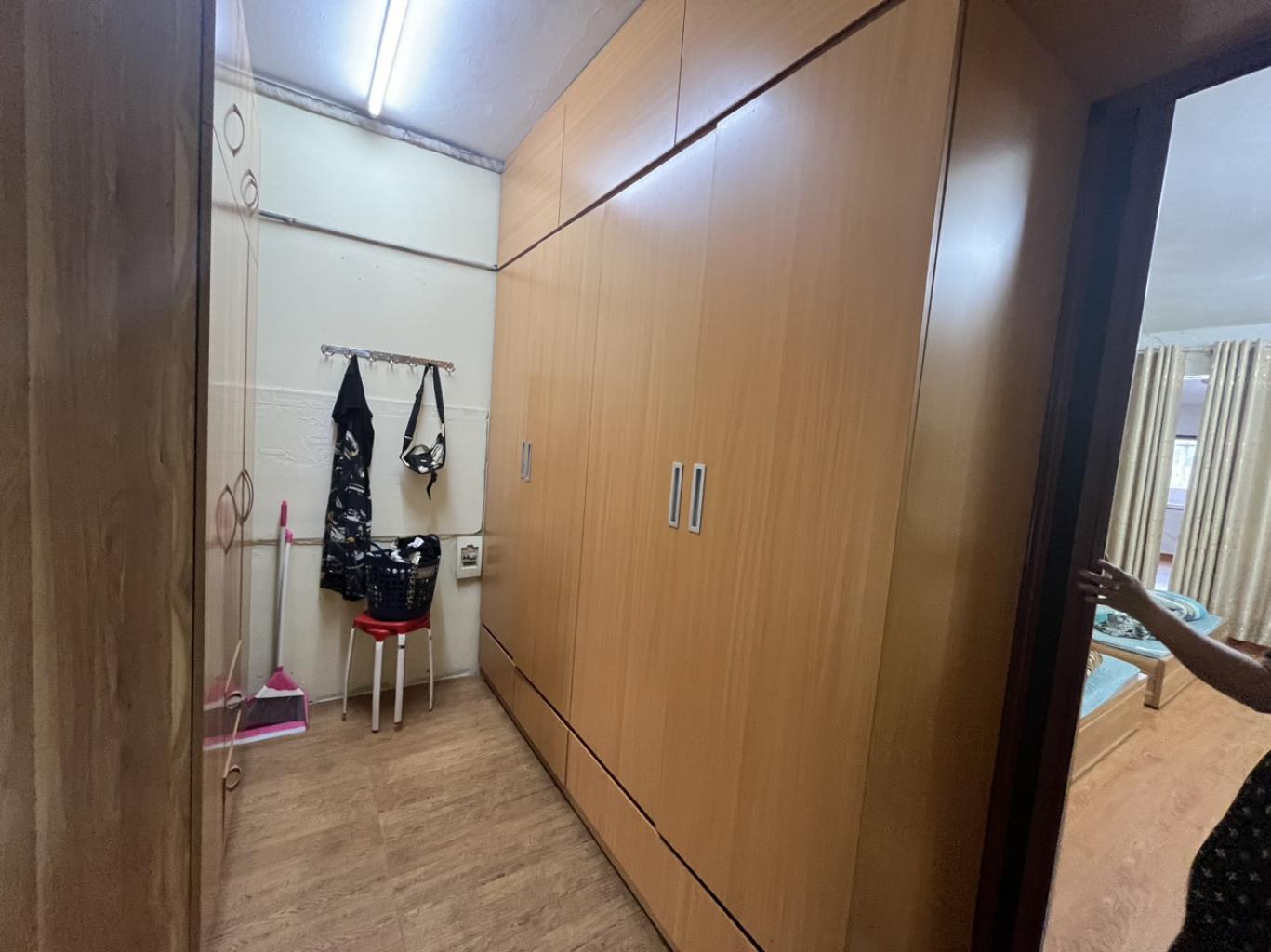 Bán nhà Cầu Giấy - diện tích 45.4m2 3 tầng - Mặt phố kinh doanh sầm uất - giá 24 tỷ