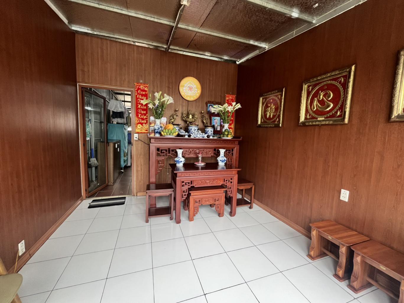 Bán nhà Cầu Giấy - diện tích 45.4m2 3 tầng - Mặt phố kinh doanh sầm uất - giá 24 tỷ