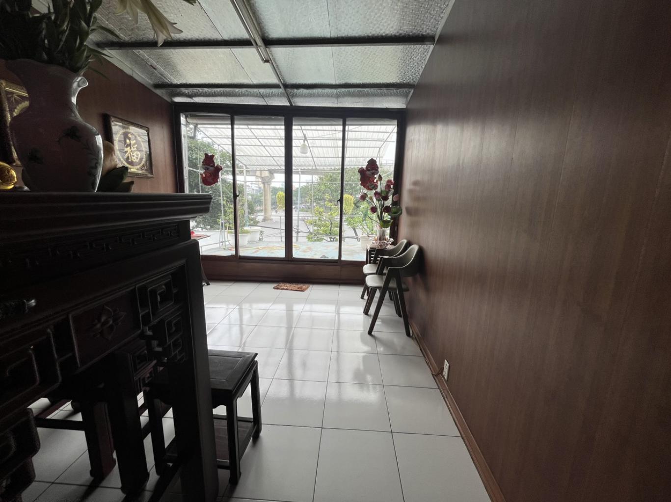 Bán nhà Cầu Giấy - diện tích 45.4m2 3 tầng - Mặt phố kinh doanh sầm uất - giá 24 tỷ