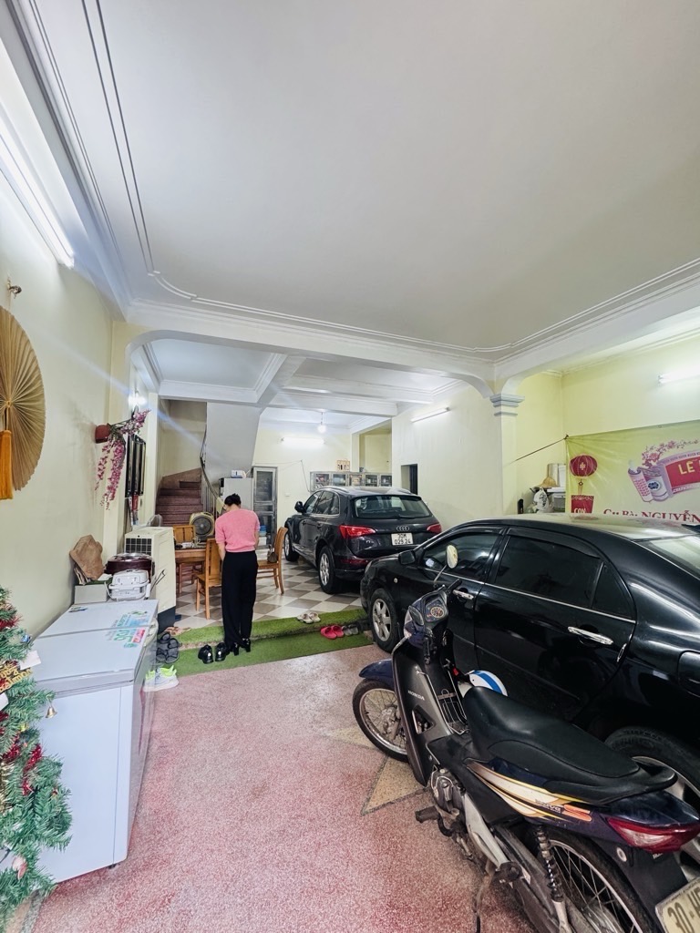 Bán nhà Kim Giang - diện tích 83m2 5 tầng - ô tô tránh - giá 25 tỷ