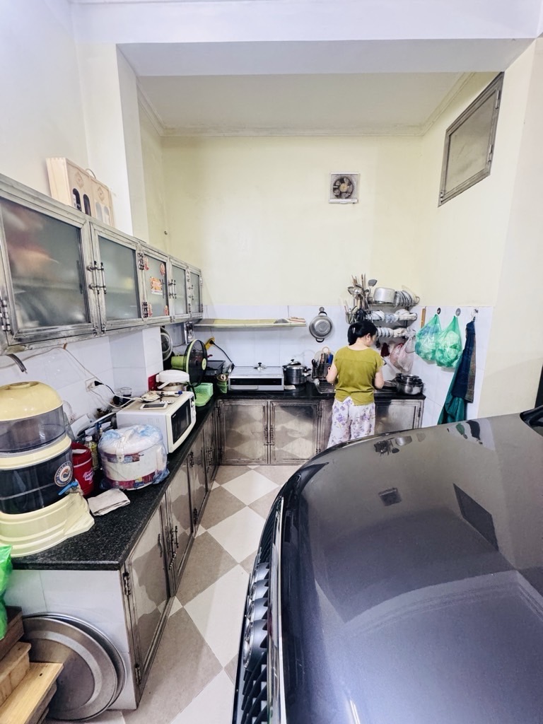 Bán nhà Kim Giang - diện tích 83m2 5 tầng - ô tô tránh - giá 25 tỷ