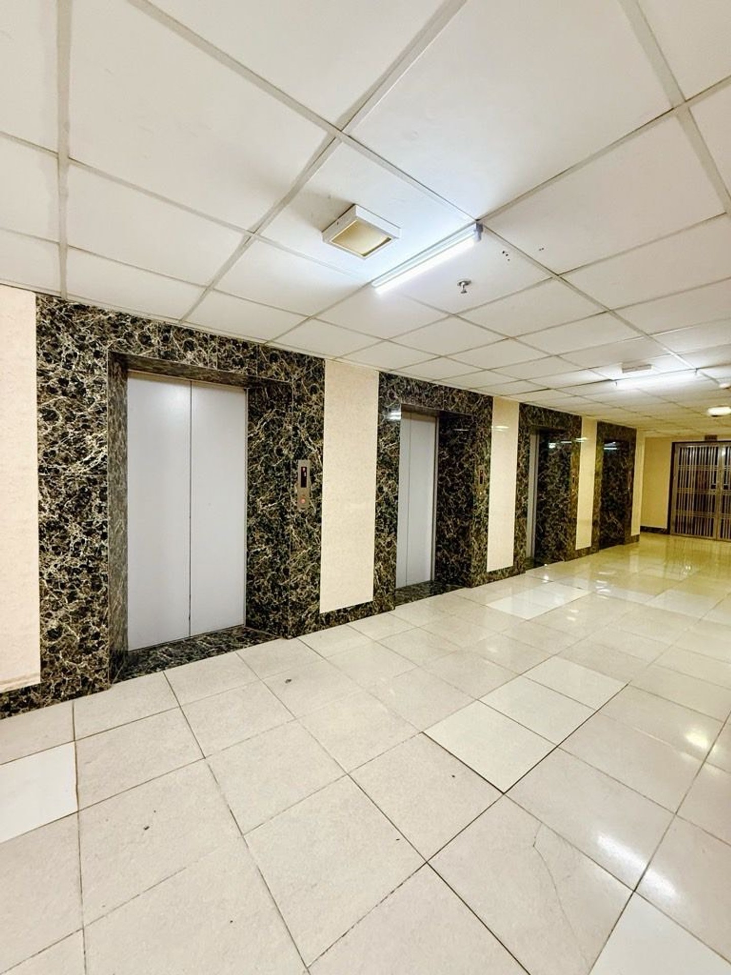 Bán nhà Bán Đảo Linh Đàm - diện tích 69m2 1 tầng - Căn hộ 2 ngủ - 2 WC siêu xinh đẹp - giá 5,6 tỷ