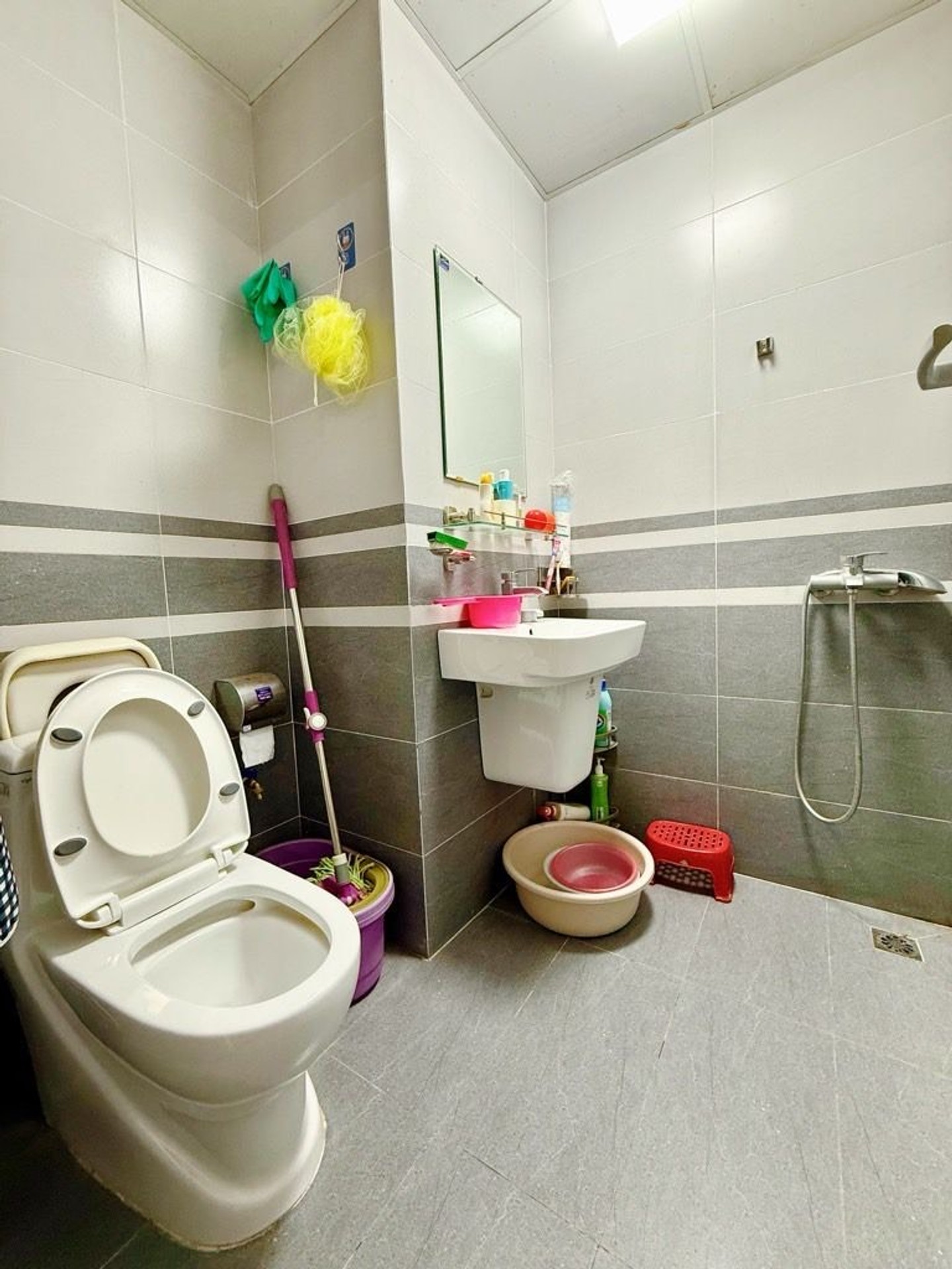 Bán nhà Bán Đảo Linh Đàm - diện tích 69m2 1 tầng - Căn hộ 2 ngủ - 2 WC siêu xinh đẹp - giá 5,6 tỷ