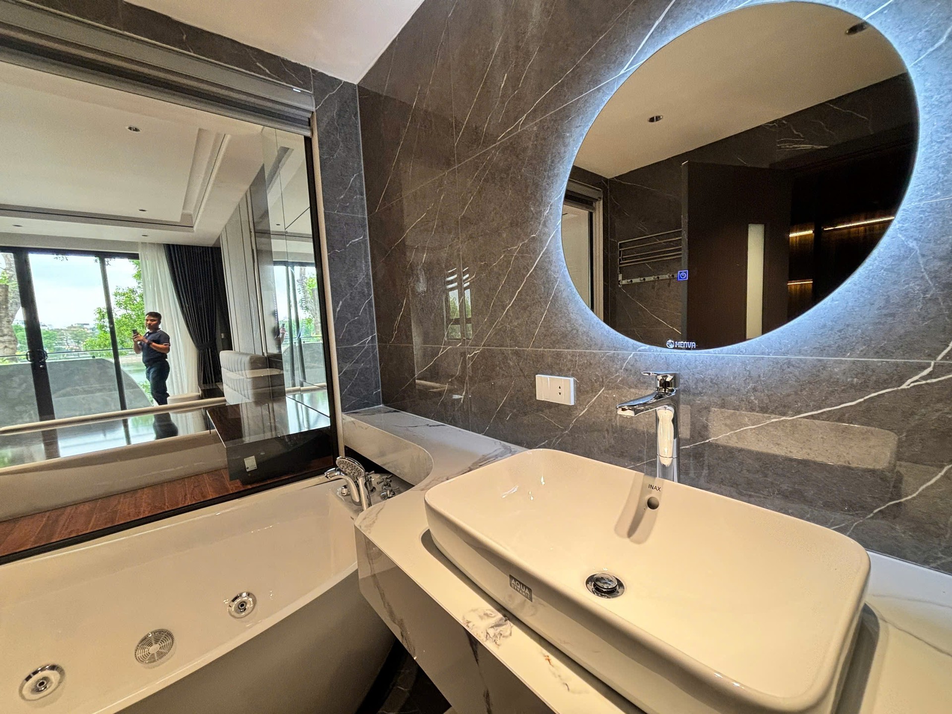 Bán nhà Hoàng Liệt - diện tích 61m2 7 tầng - Ô tô tránh nhau - giá 26,9 tỷ