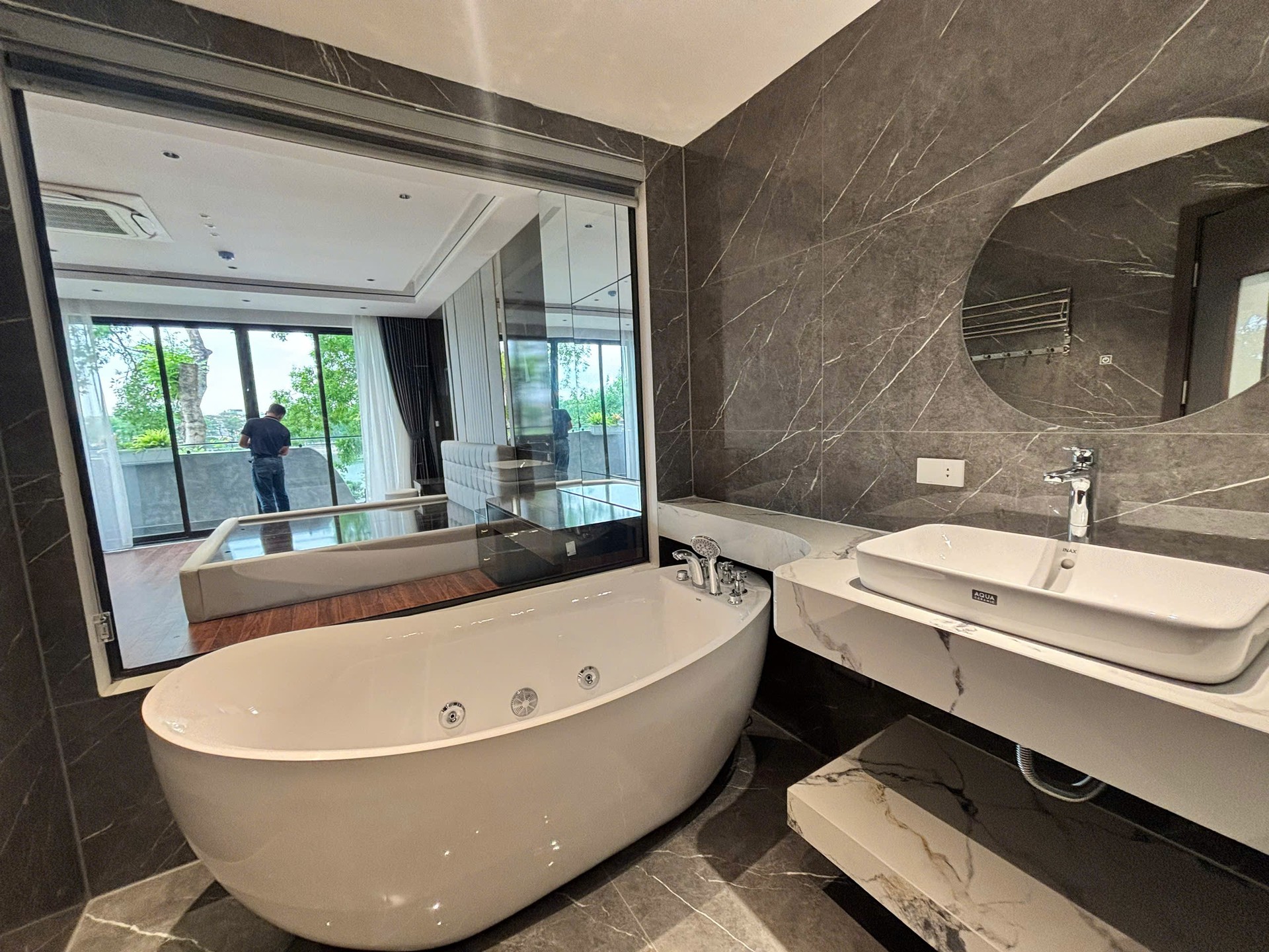 Bán nhà Hoàng Liệt - diện tích 61m2 7 tầng - Ô tô tránh nhau - giá 26,9 tỷ