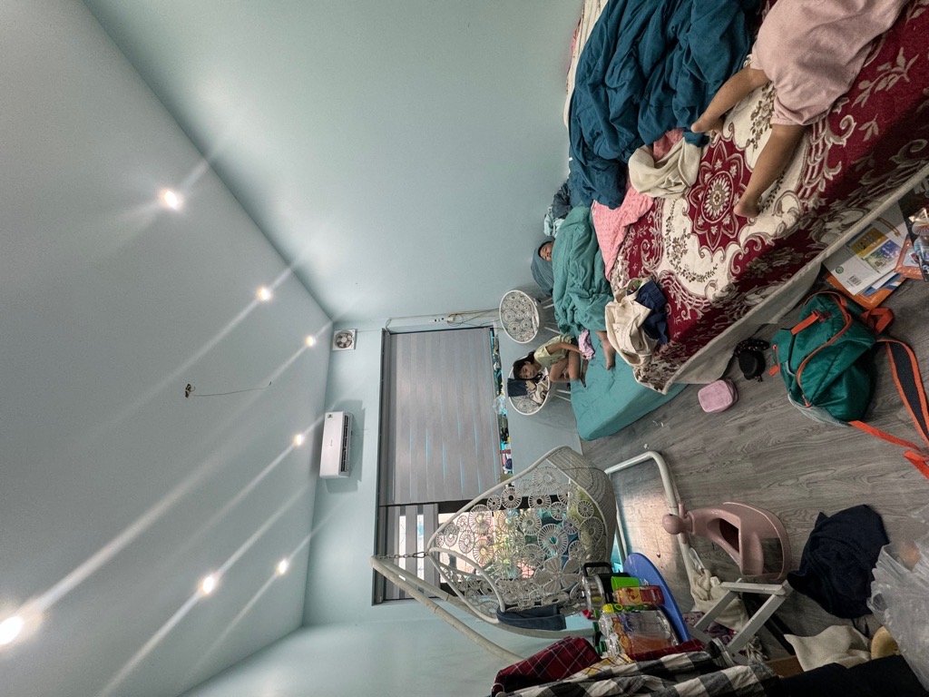 Bán nhà Nguyễn Ngọc Vũ - diện tích 80m2 4 tầng - Đang cập nhật - giá 42,5 tỷ