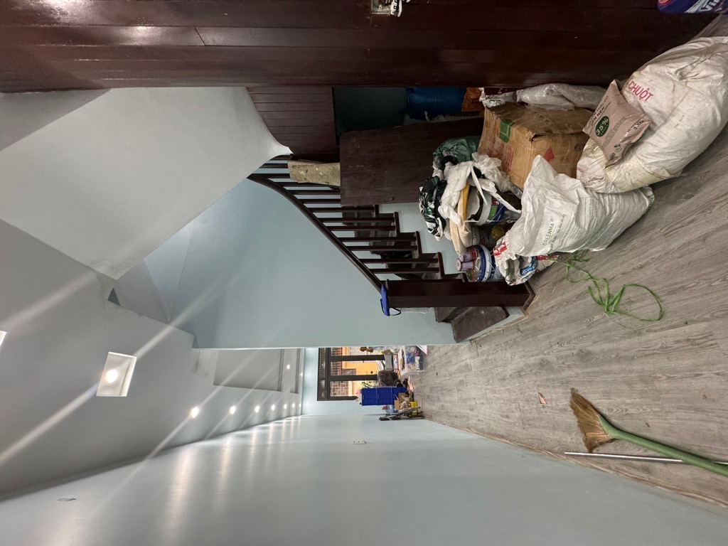 Bán nhà Nguyễn Ngọc Vũ - diện tích 80m2 4 tầng - Đang cập nhật - giá 42,5 tỷ