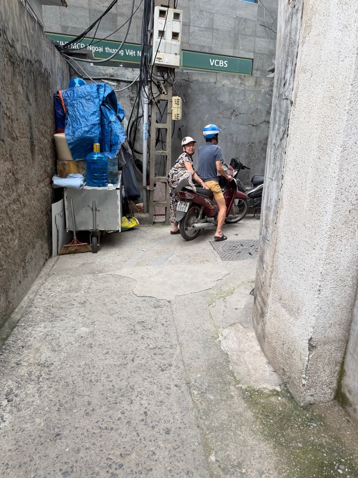 Bán nhà Kim Ngưu - diện tích 35m2 3 tầng - Sổ đỏ chính chủ - giá 2,9 tỷ