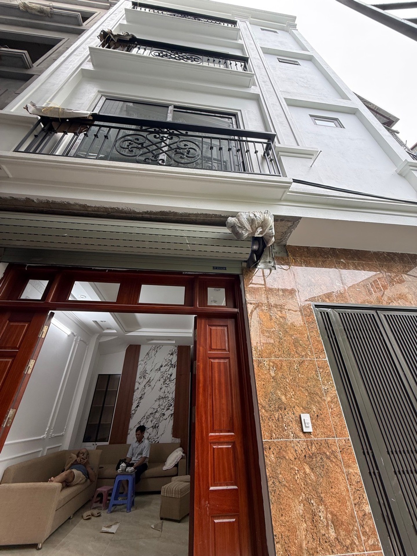 Bán nhà Trần Khát Chân - diện tích 48m2 5 tầng - thang máy, ô tô đỗ cửa - giá 10 tỷ