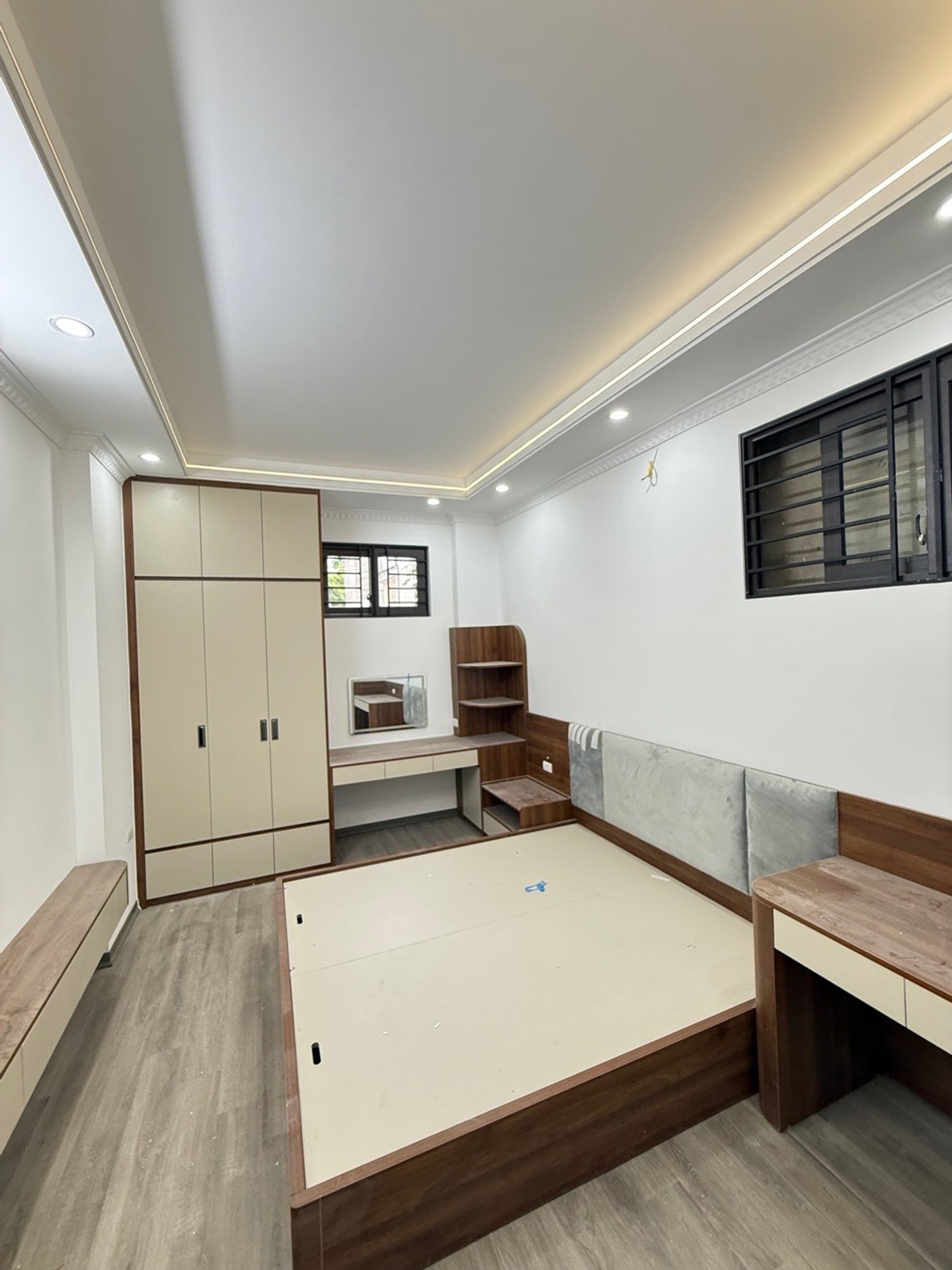 Bán nhà Trần Khát Chân - diện tích 48m2 5 tầng - thang máy, ô tô đỗ cửa - giá 10 tỷ