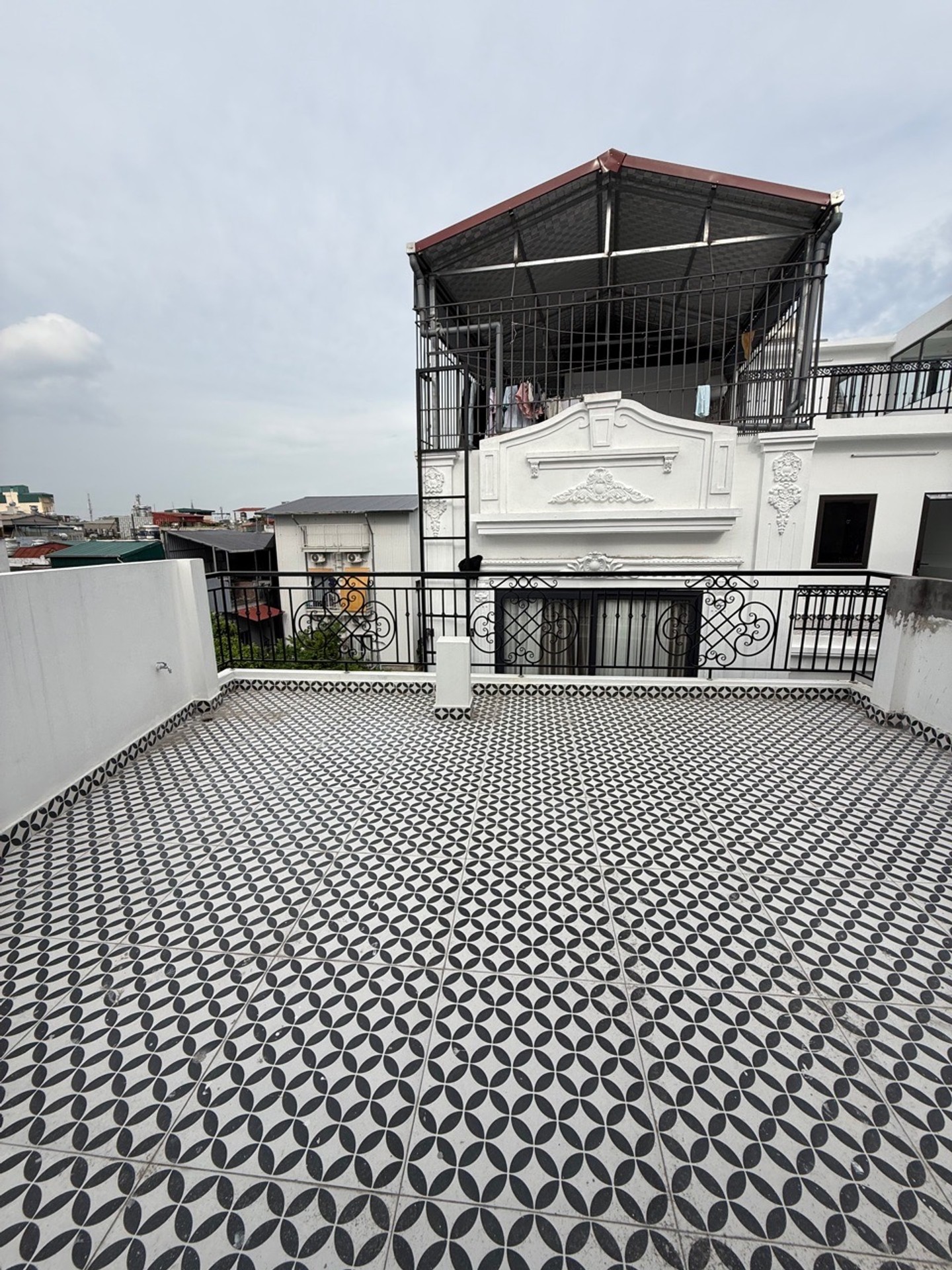 Bán nhà Trần Khát Chân - diện tích 48m2 5 tầng - thang máy, ô tô đỗ cửa - giá 10 tỷ