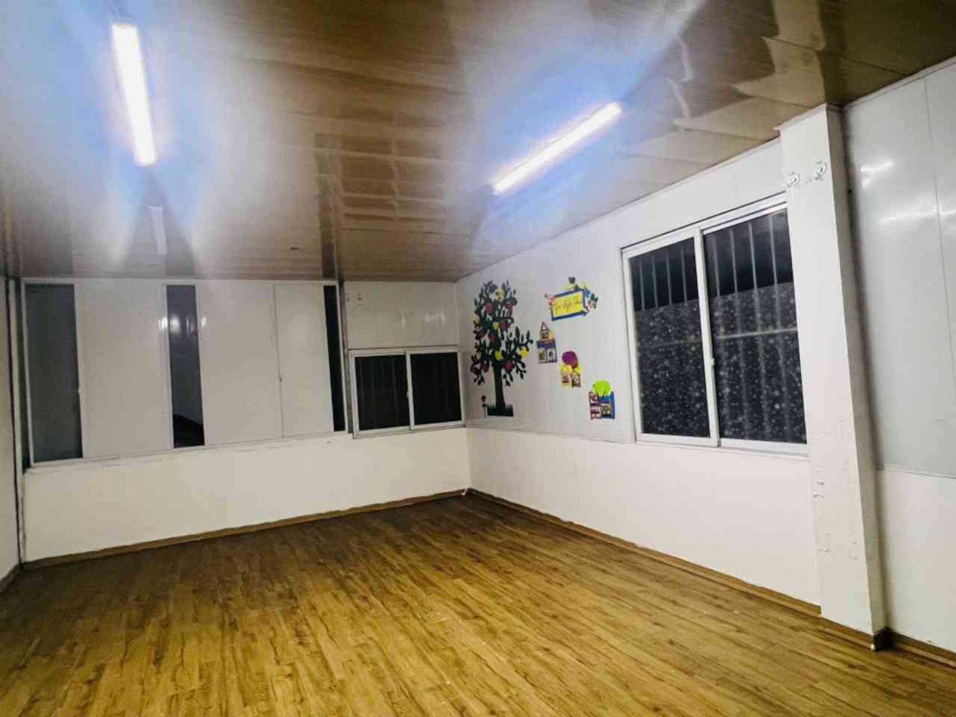Bán nhà Định Công Thượng - diện tích 130m2 4 tầng - ô tô tránh - giá 21,8 tỷ