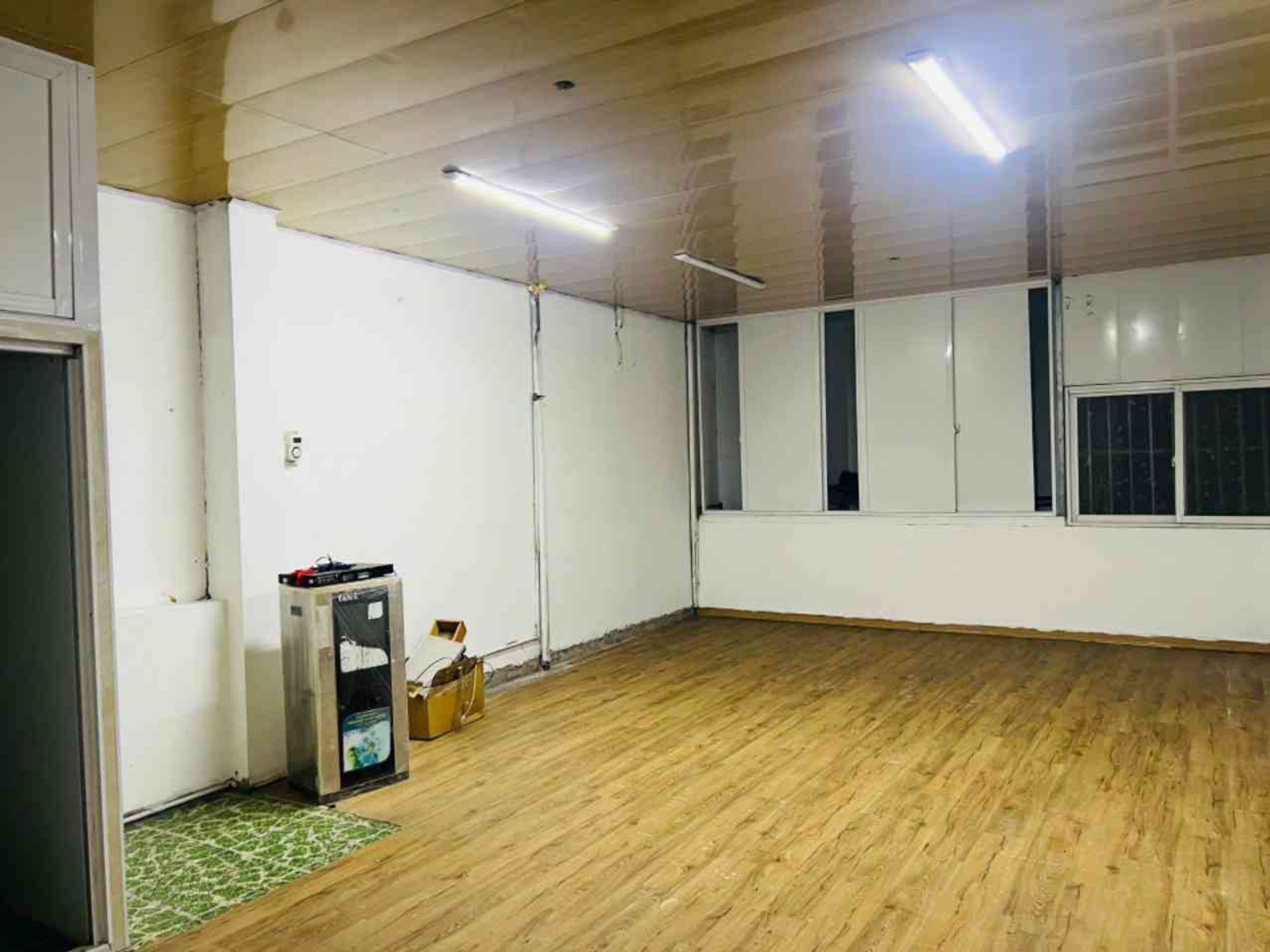 Bán nhà Định Công Thượng - diện tích 130m2 4 tầng - ô tô tránh - giá 21,8 tỷ