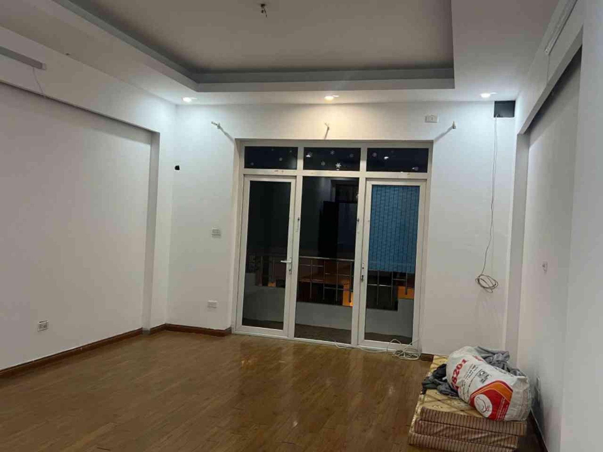 Bán nhà Định Công Thượng - diện tích 130m2 4 tầng - ô tô tránh - giá 21,8 tỷ