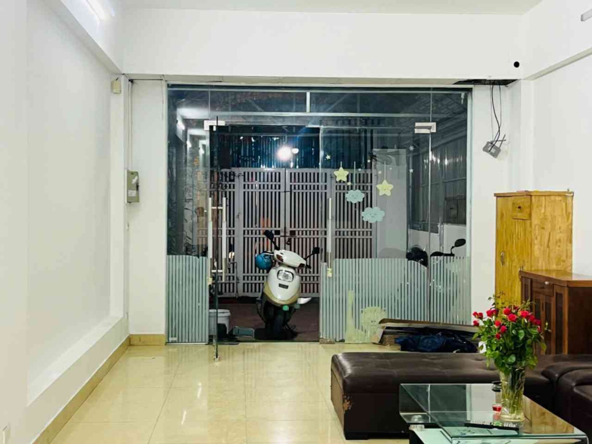Bán nhà Định Công Thượng - diện tích 130m2 4 tầng - ô tô tránh - giá 21,8 tỷ