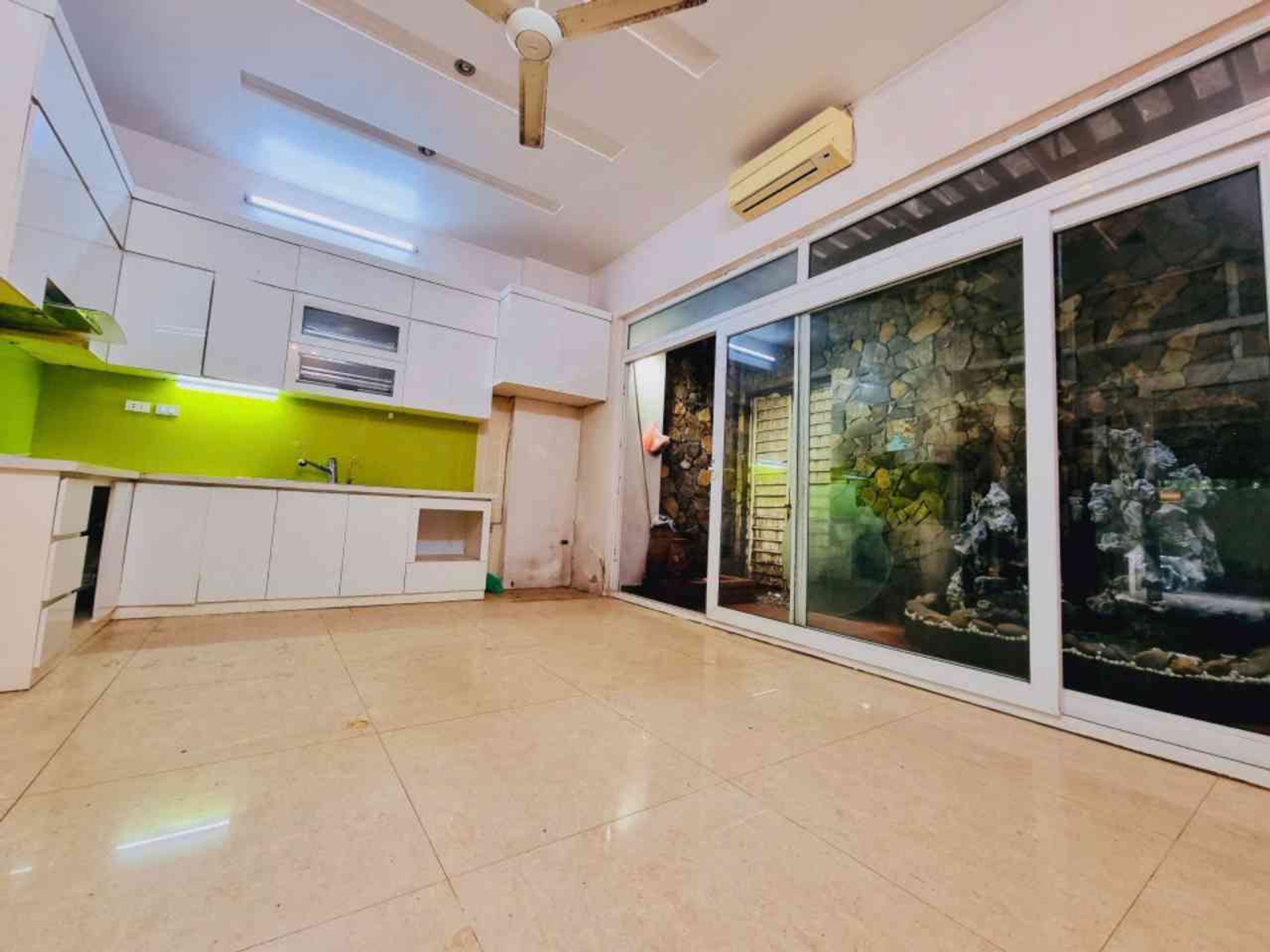 Bán nhà Định Công Thượng - diện tích 130m2 4 tầng - ô tô tránh - giá 21,8 tỷ