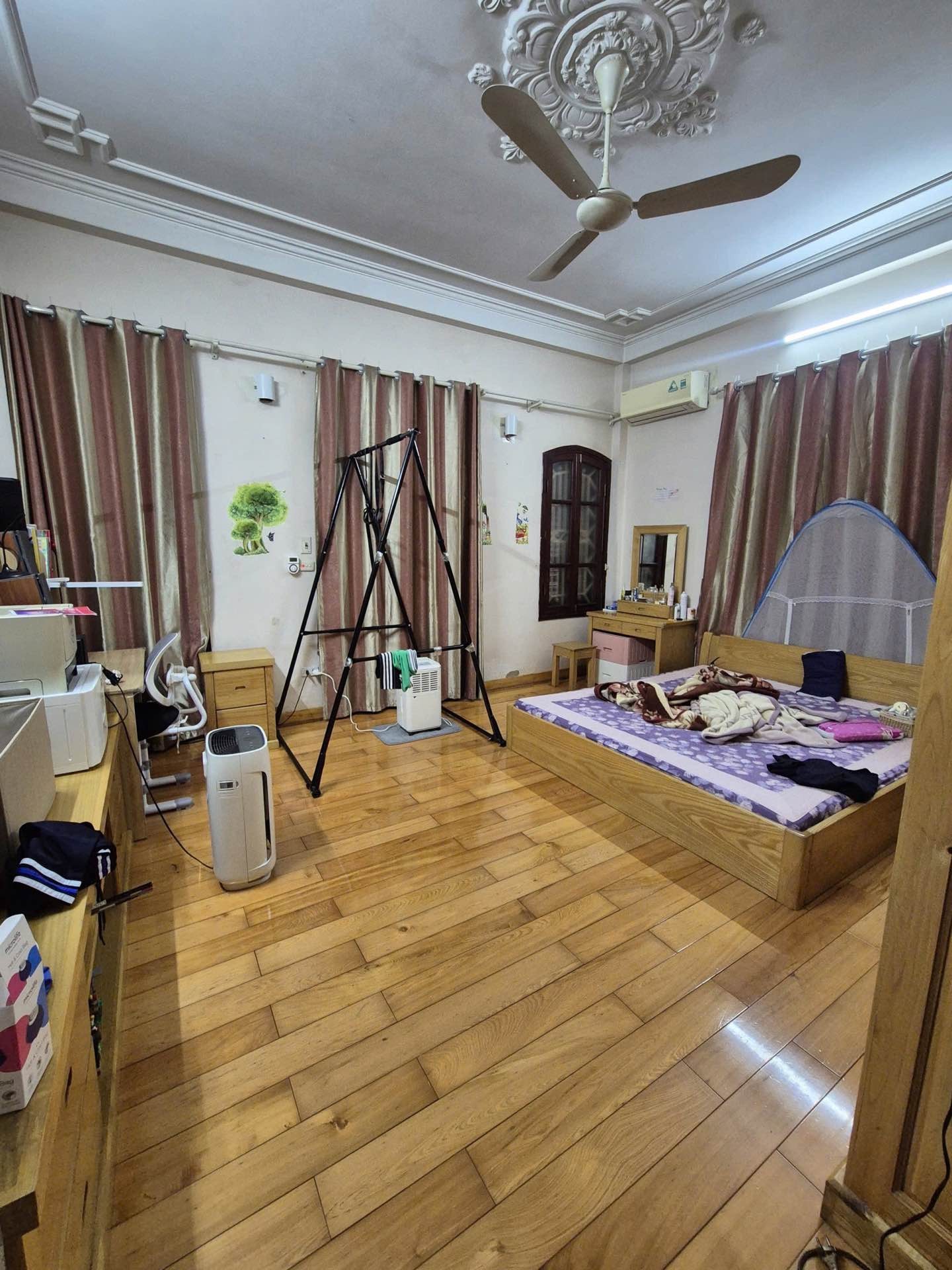 Bán nhà Nguyễn Chí Thanh - diện tích 51.9m2 5 tầng - Lô góc 2 mặt ô tô - giá 31,2 tỷ