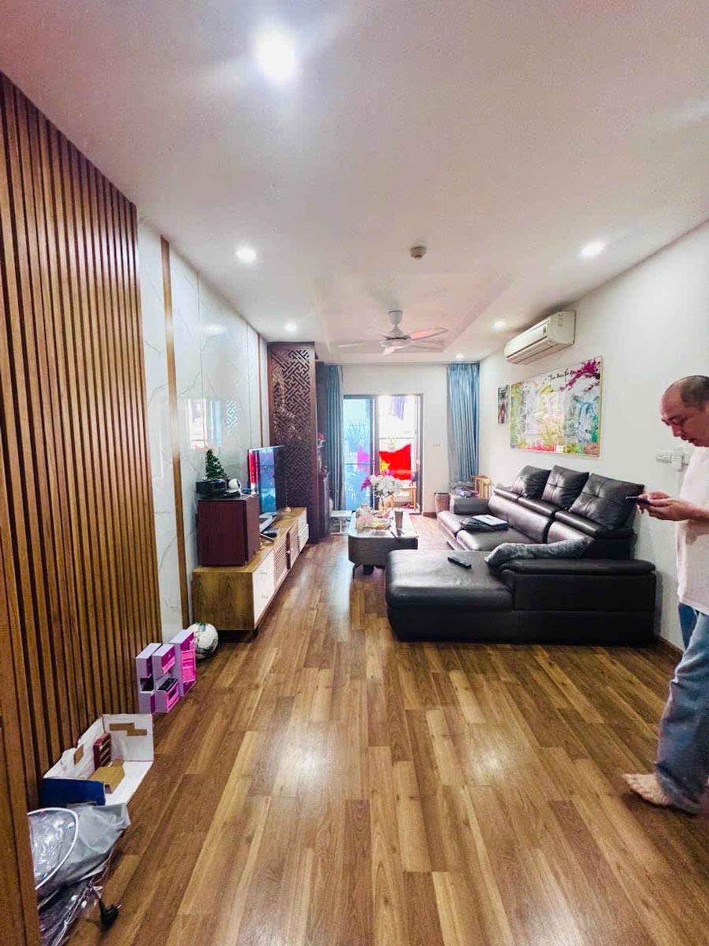 Bán nhà Nguyễn Chí Thanh - diện tích 51.9m2 5 tầng - Lô góc 2 mặt ô tô - giá 31,2 tỷ