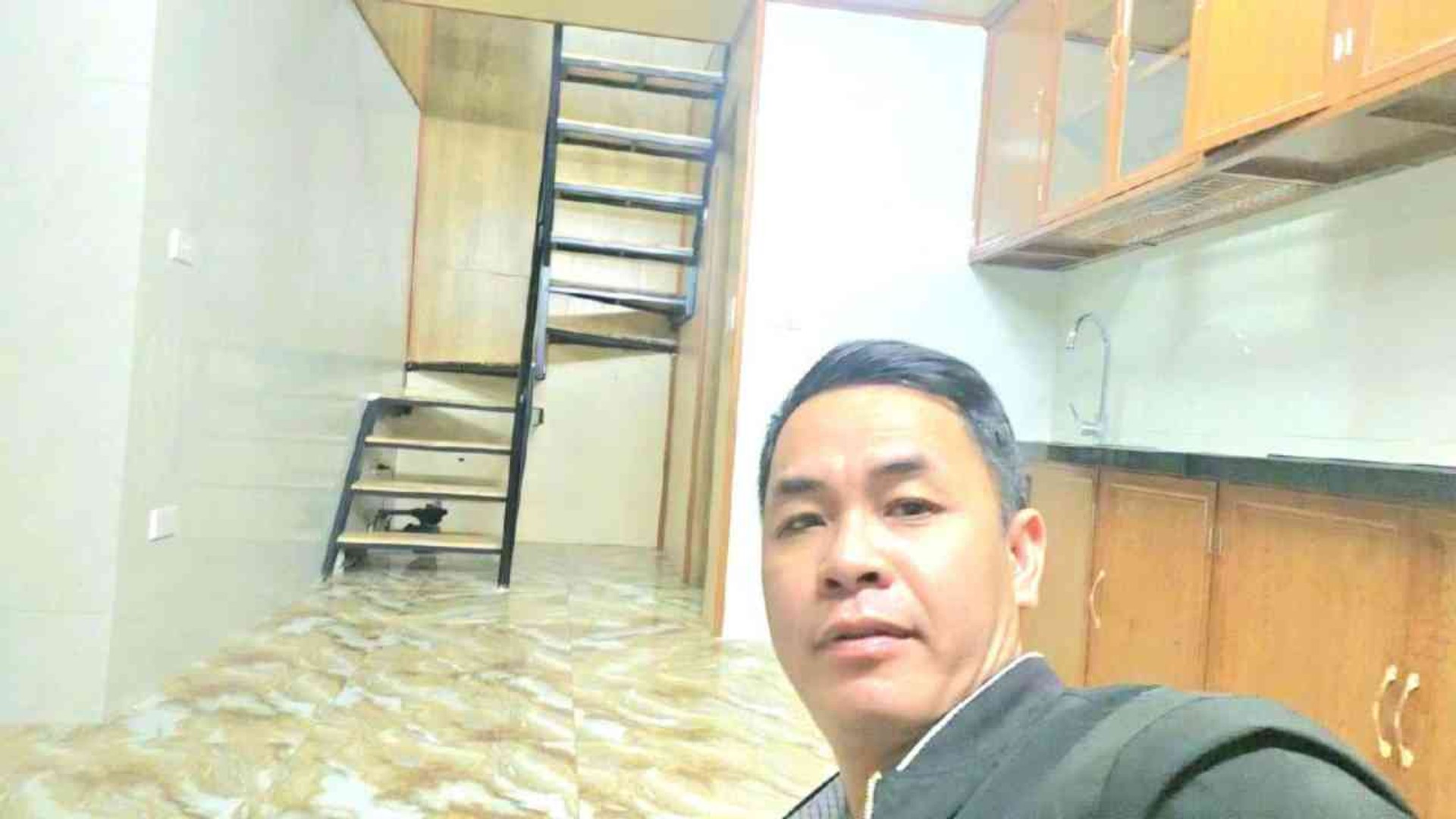 Bán nhà Nguyễn Xiển - diện tích 22m2 3 tầng - Nhà đẹp trung tâm quận Thanh Xuân - giá 1,8 tỷ