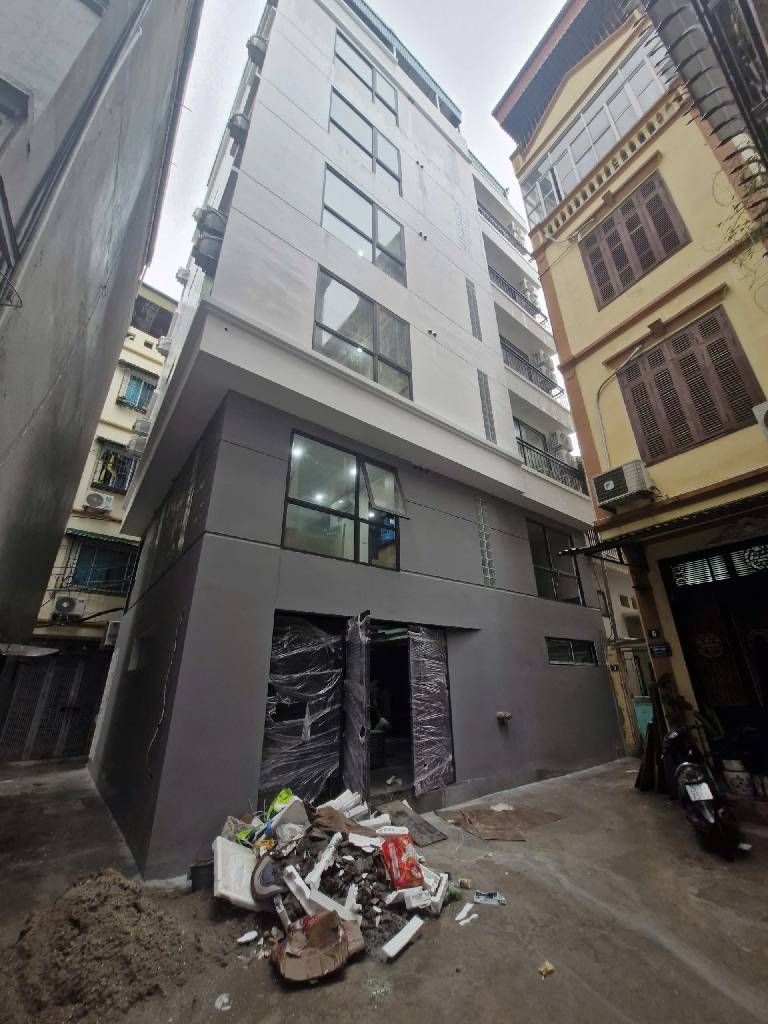 Bán nhà Định Công Thượng - diện tích 85m2 7 tầng - Hẻm xe máy - giá 26,8 tỷ