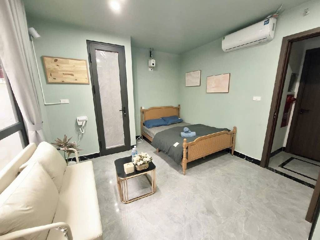 Bán nhà Định Công Thượng - diện tích 85m2 7 tầng - Hẻm xe máy - giá 26,8 tỷ