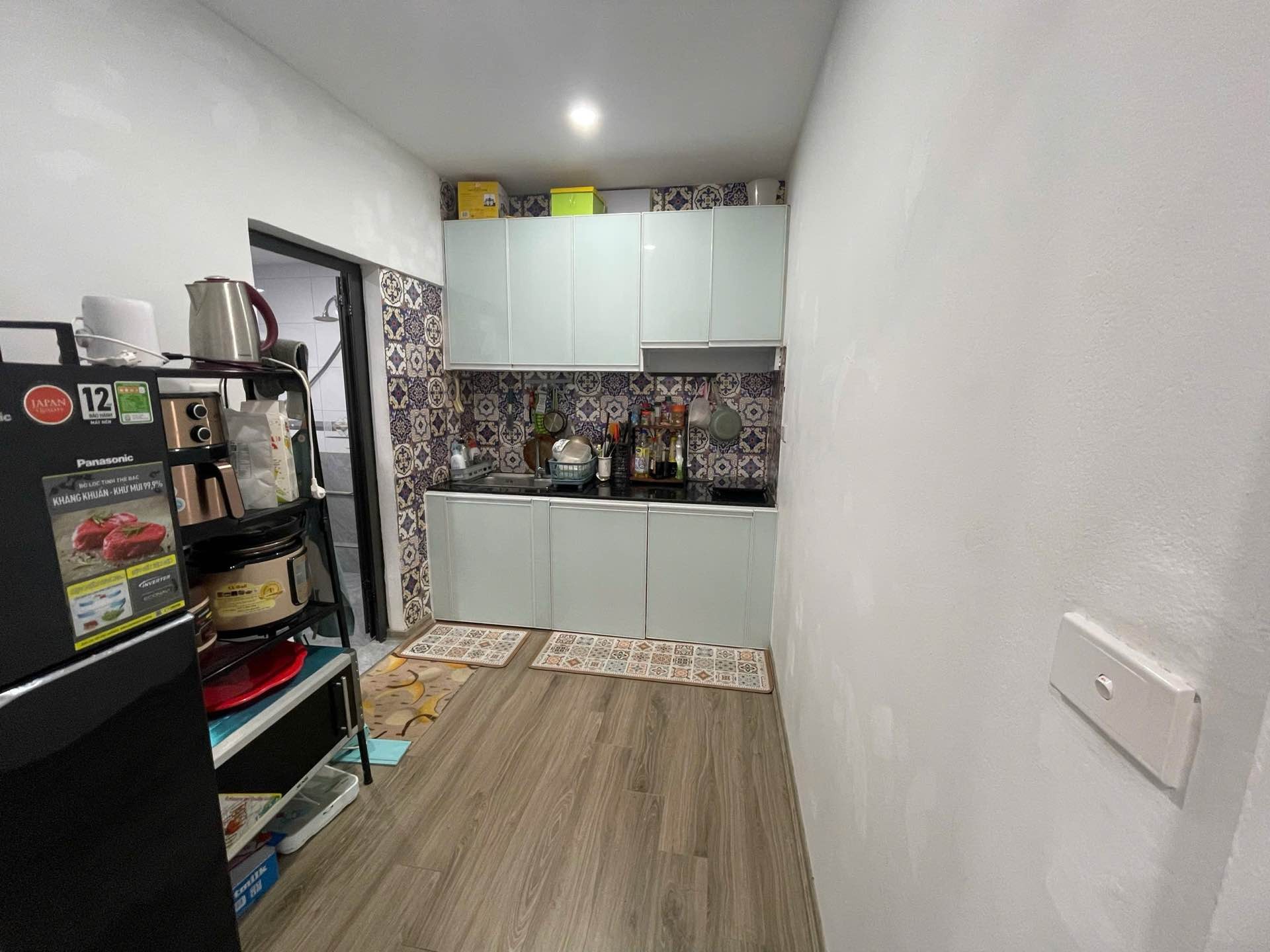 Bán nhà Hai Bà Trưng - diện tích 22m2 2 tầng - ô tô tránh - giá 3,8 tỷ