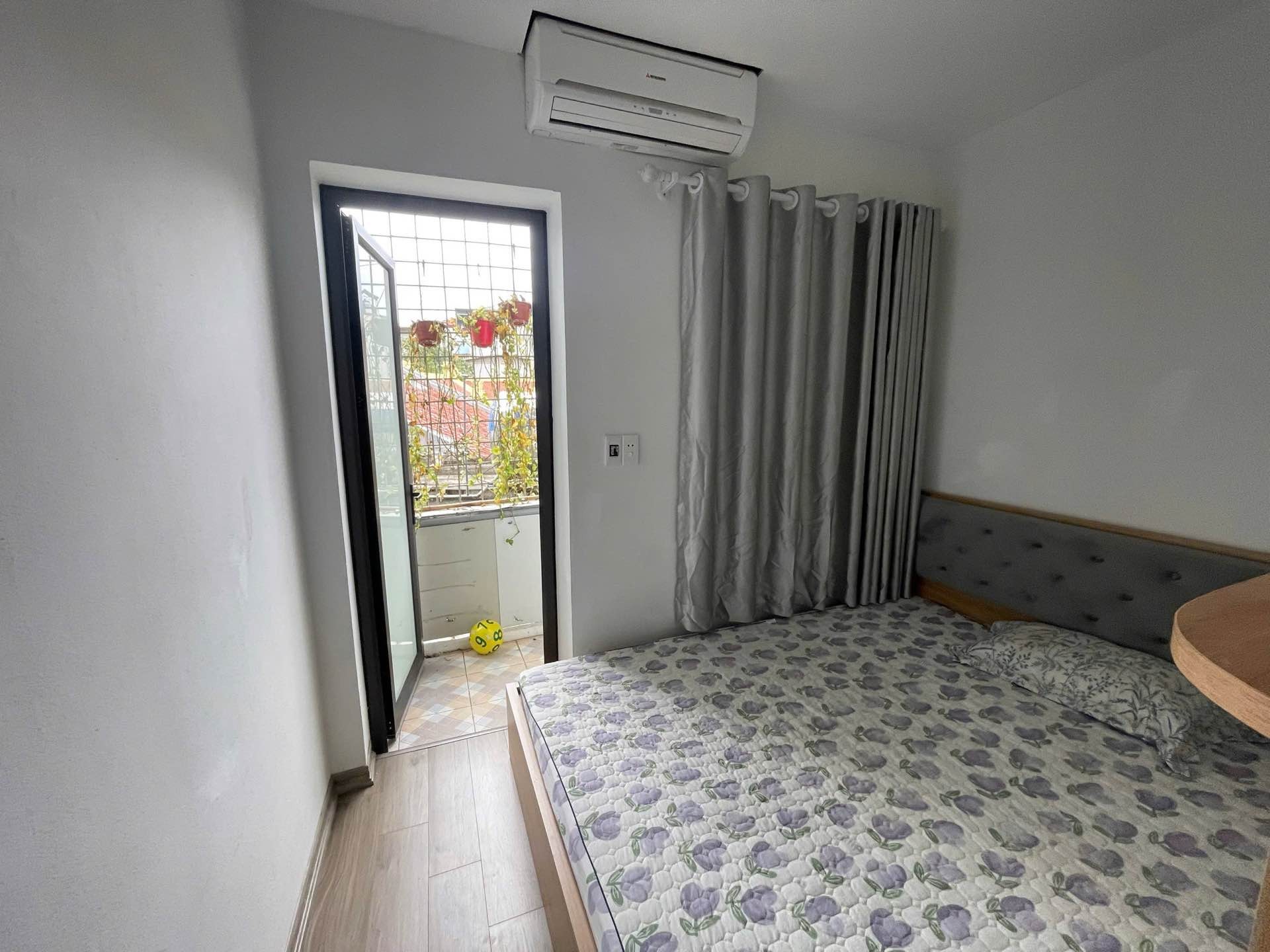 Bán nhà Hai Bà Trưng - diện tích 22m2 2 tầng - ô tô tránh - giá 3,8 tỷ