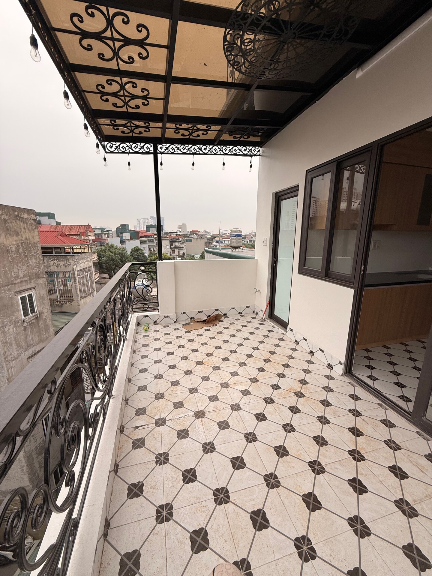 Bán nhà Nguyễn Đức Cảnh - diện tích 49m2 6 tầng - Thang máy mới tinh - giá 13,2 tỷ