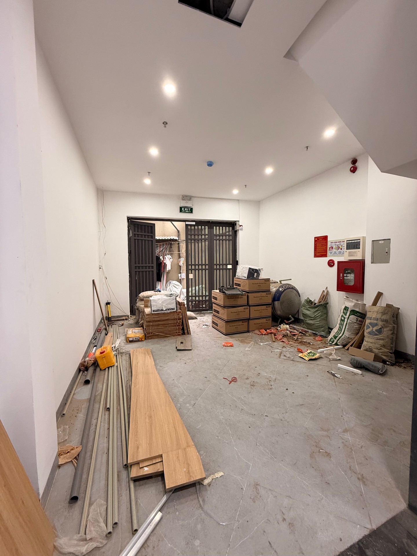 Bán nhà Nguyễn Đức Cảnh - diện tích 49m2 6 tầng - Thang máy mới tinh - giá 13,2 tỷ