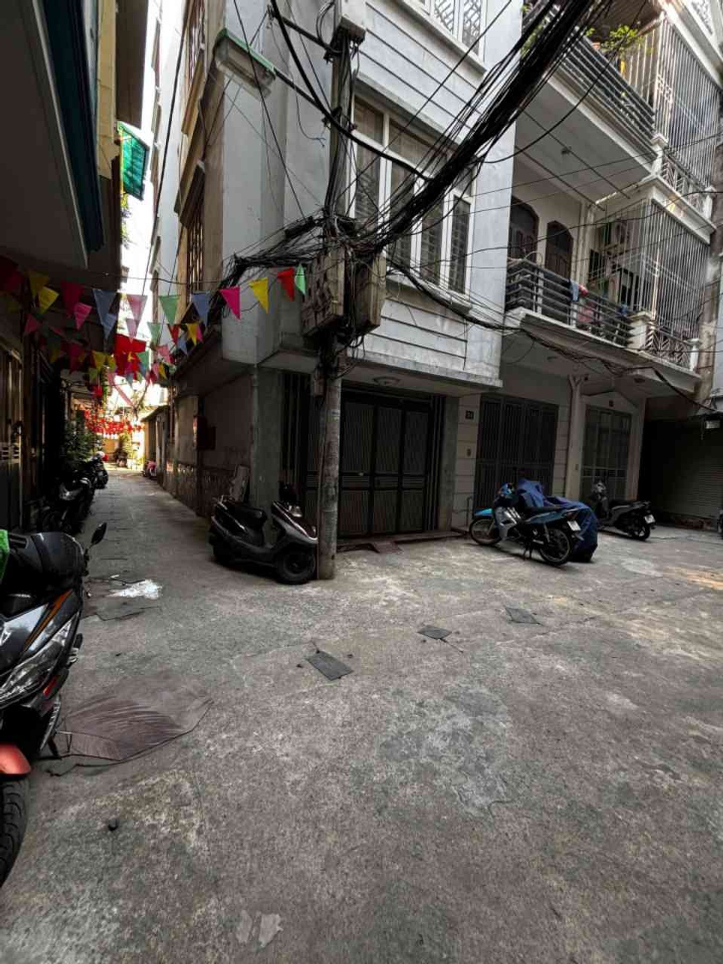 Bán nhà Hai Bà Trưng - diện tích 30m2 5 tầng - Ô TÔ 50M - giá 6,48 tỷ