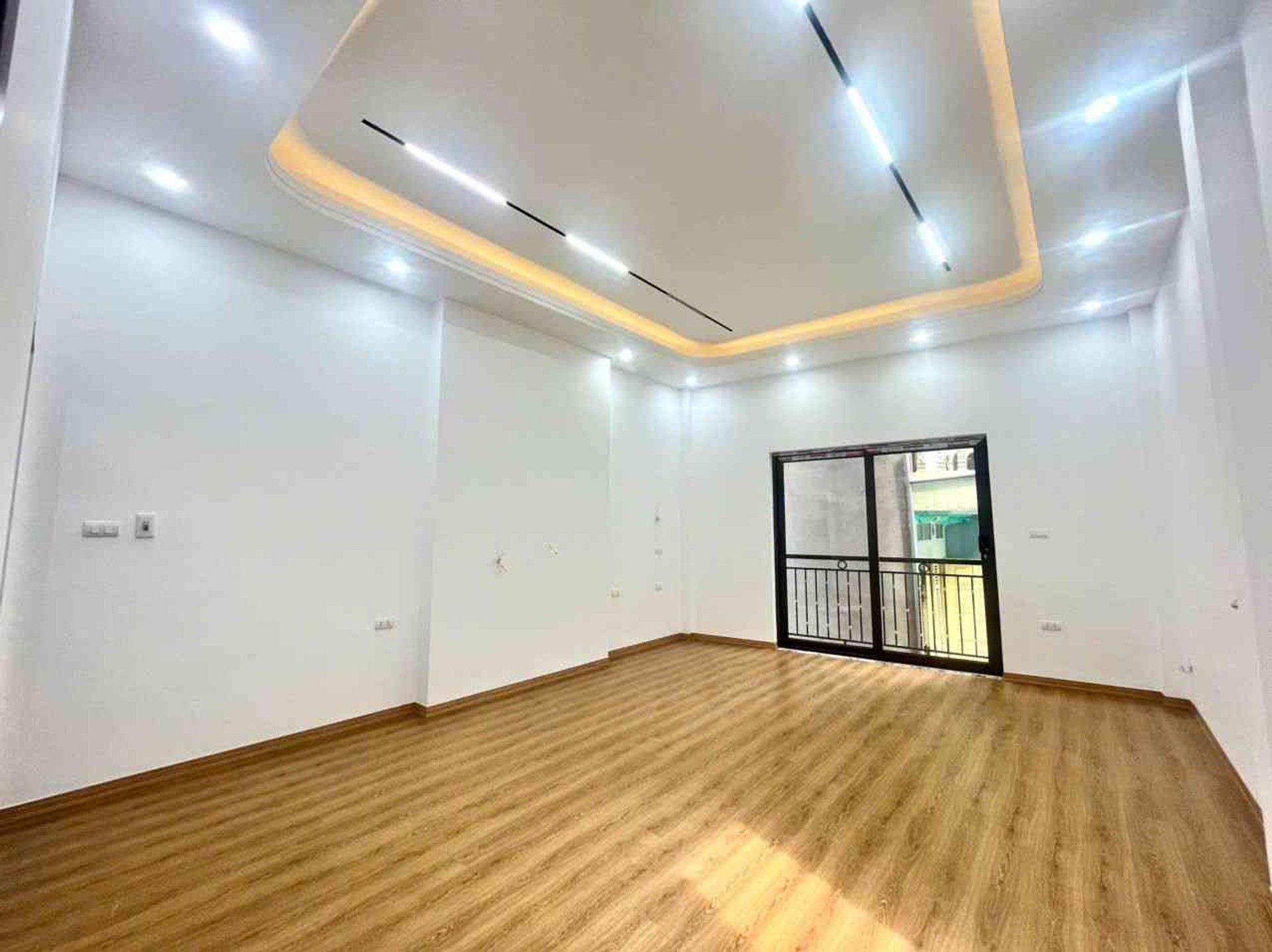 Bán nhà Dương Văn Bé - diện tích 50m2 5 tầng - giá 12 tỷ