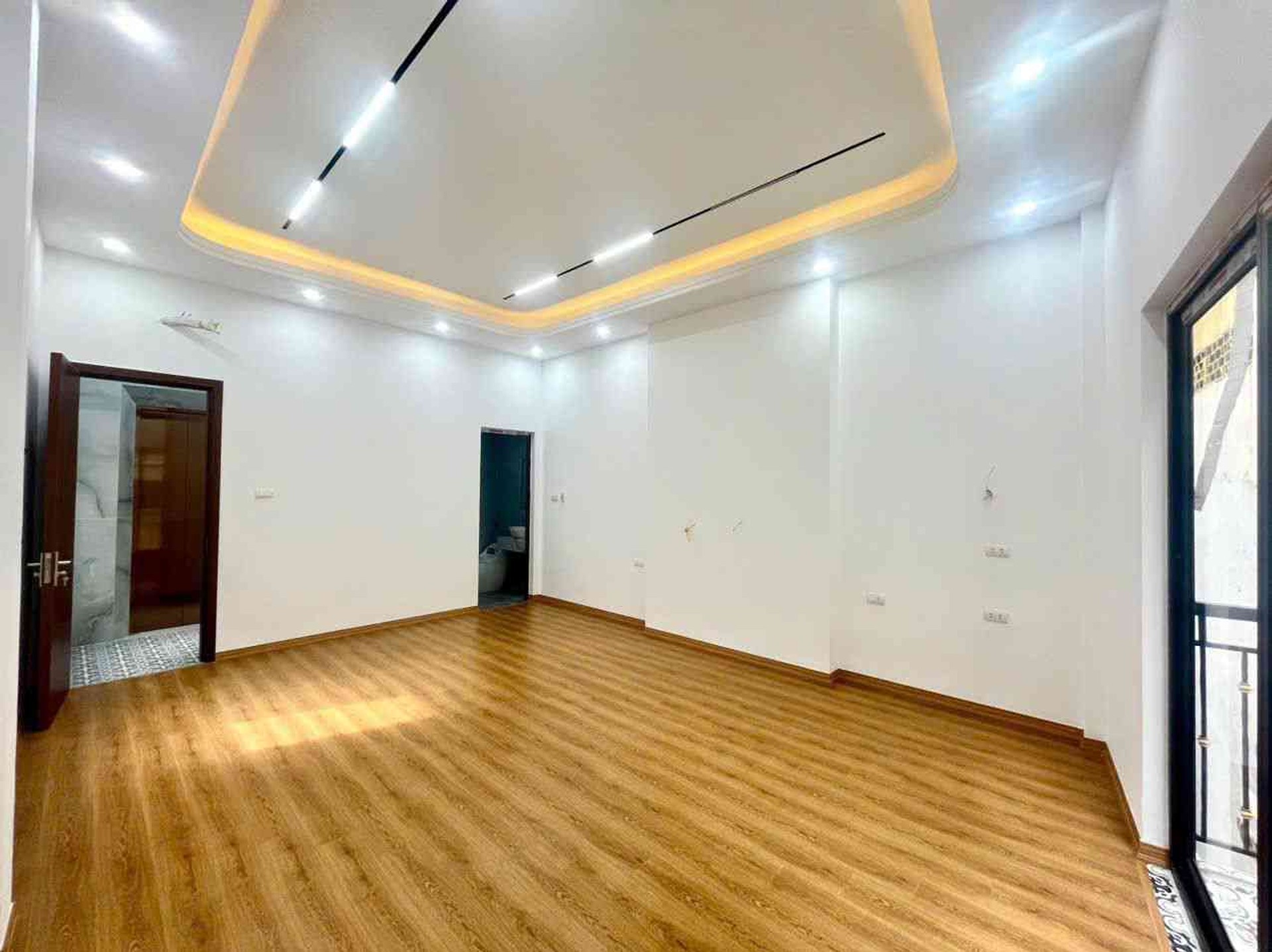 Bán nhà Dương Văn Bé - diện tích 50m2 5 tầng - giá 12 tỷ
