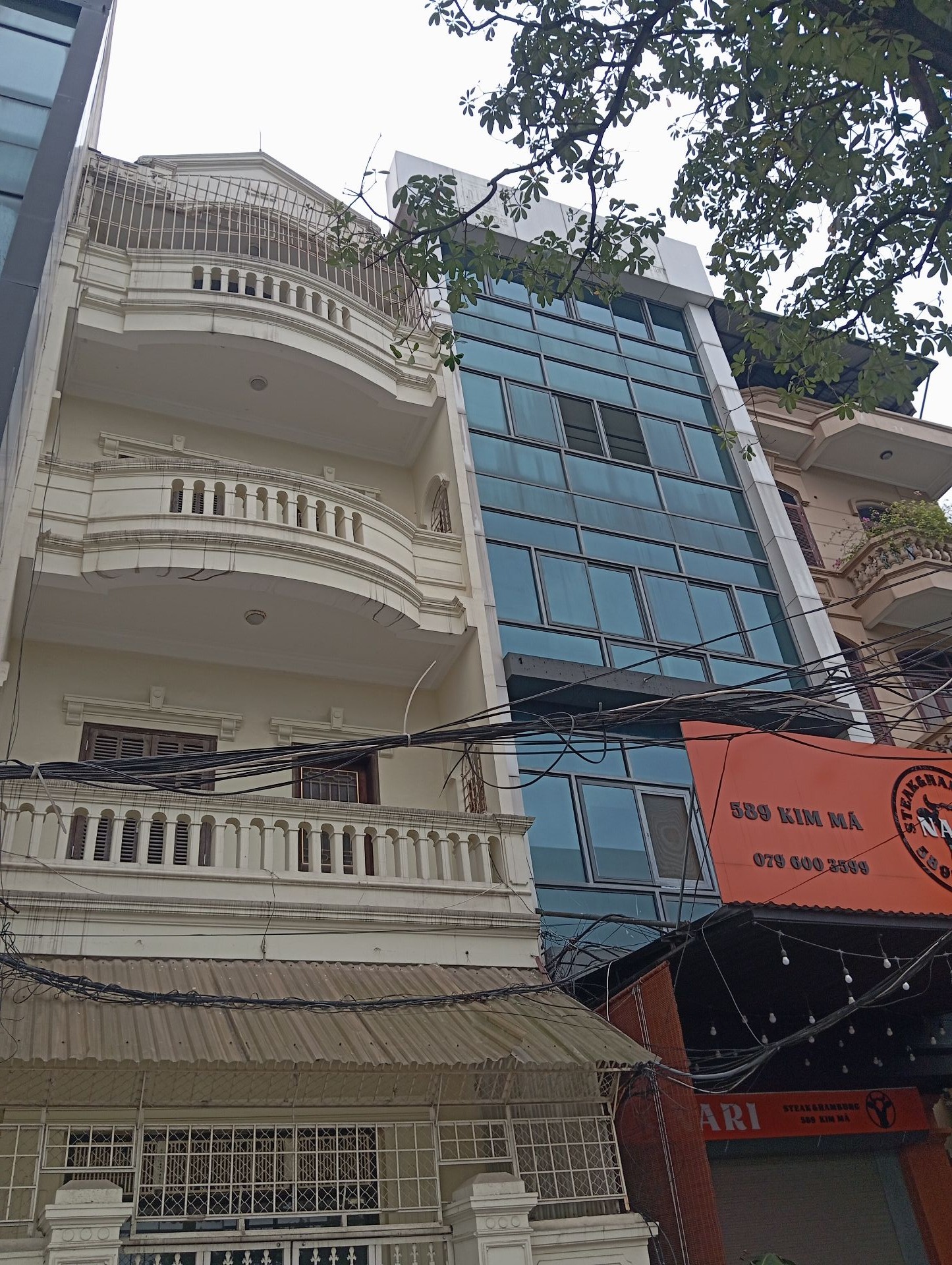 Bán nhà Kim Mã - diện tích 75m2 4 tầng - ô tô tránh - giá 58,5 tỷ