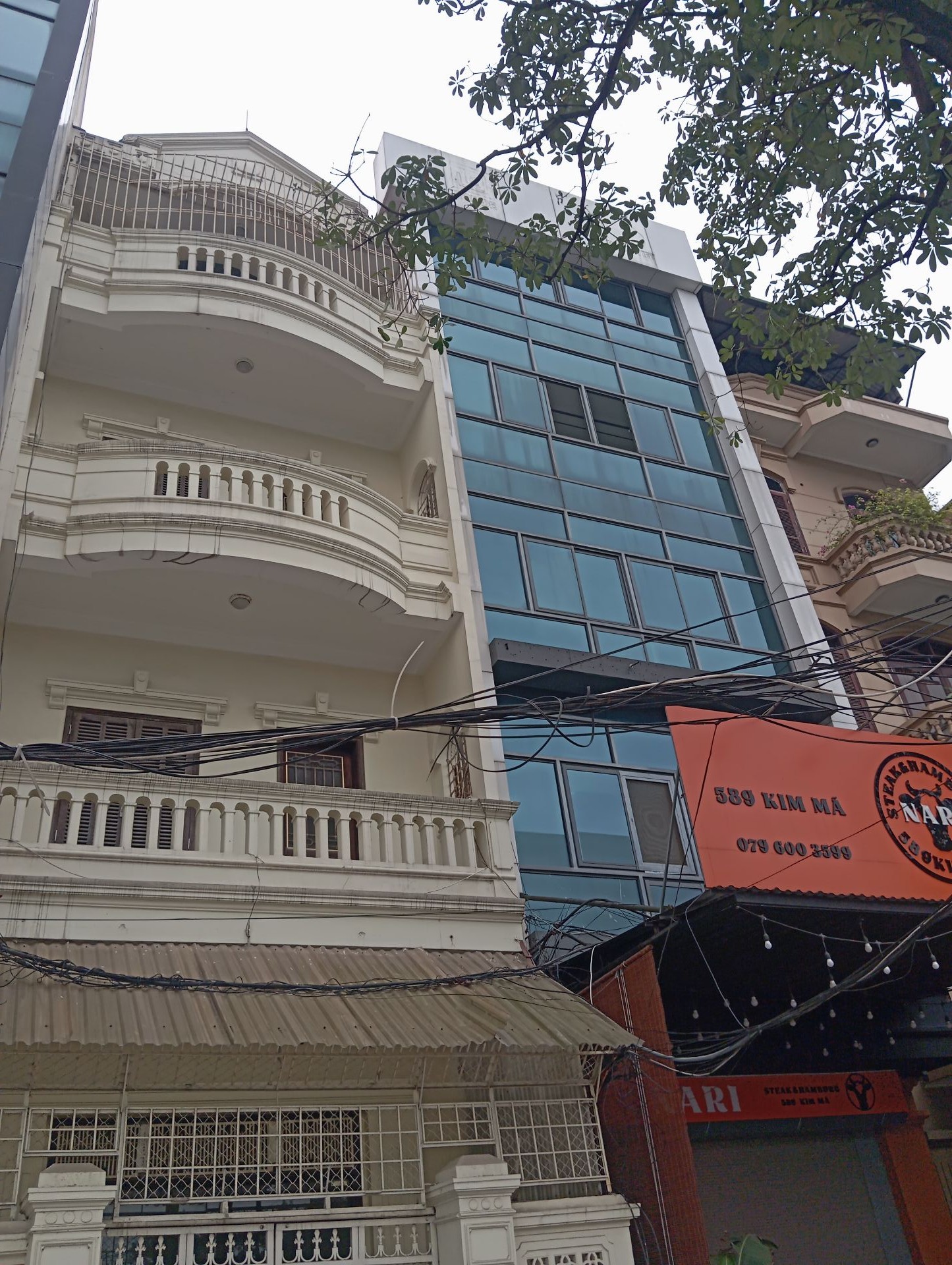 Bán nhà Kim Mã - diện tích 75m2 4 tầng - ô tô tránh - giá 58,5 tỷ