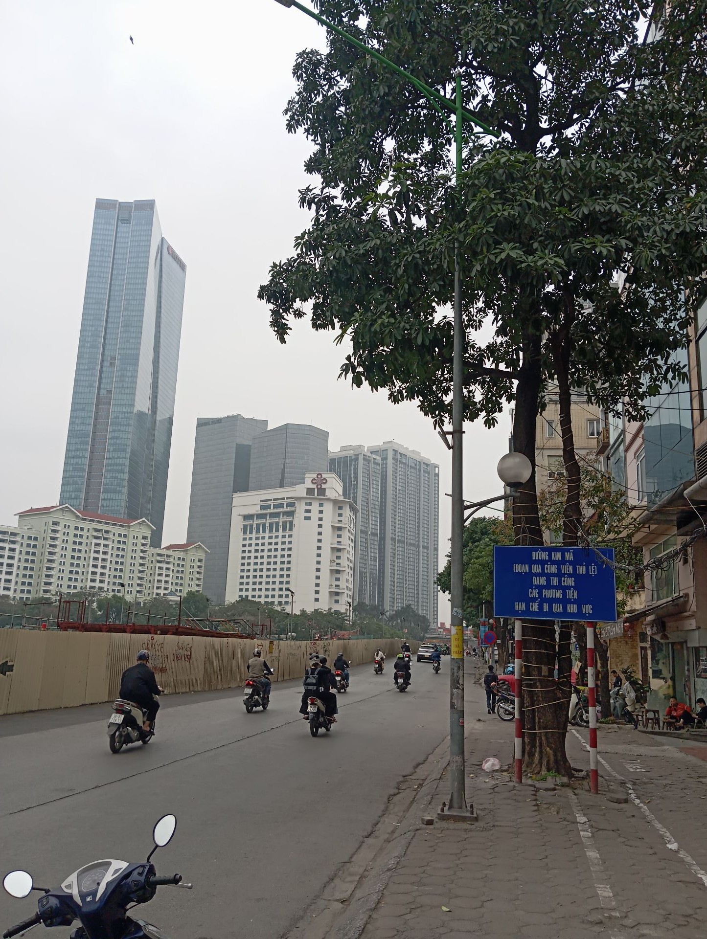 Bán nhà Kim Mã - diện tích 75m2 4 tầng - ô tô tránh - giá 58,5 tỷ