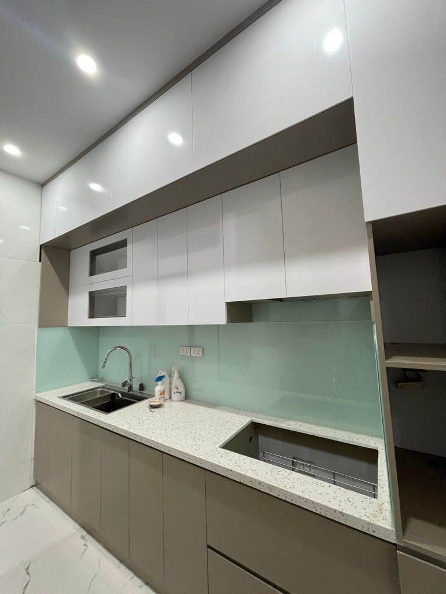 Bán nhà Định Công Hạ - diện tích 32m2 4 tầng - Ô TÔ -KINH DOANH - giá 3,6 tỷ