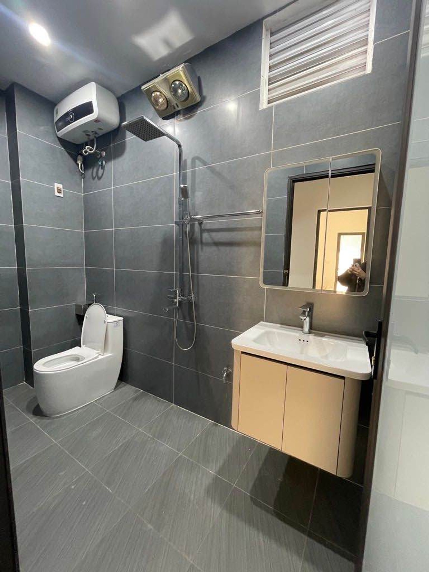 Bán nhà Định Công Hạ - diện tích 32m2 4 tầng - Ô TÔ -KINH DOANH - giá 3,6 tỷ