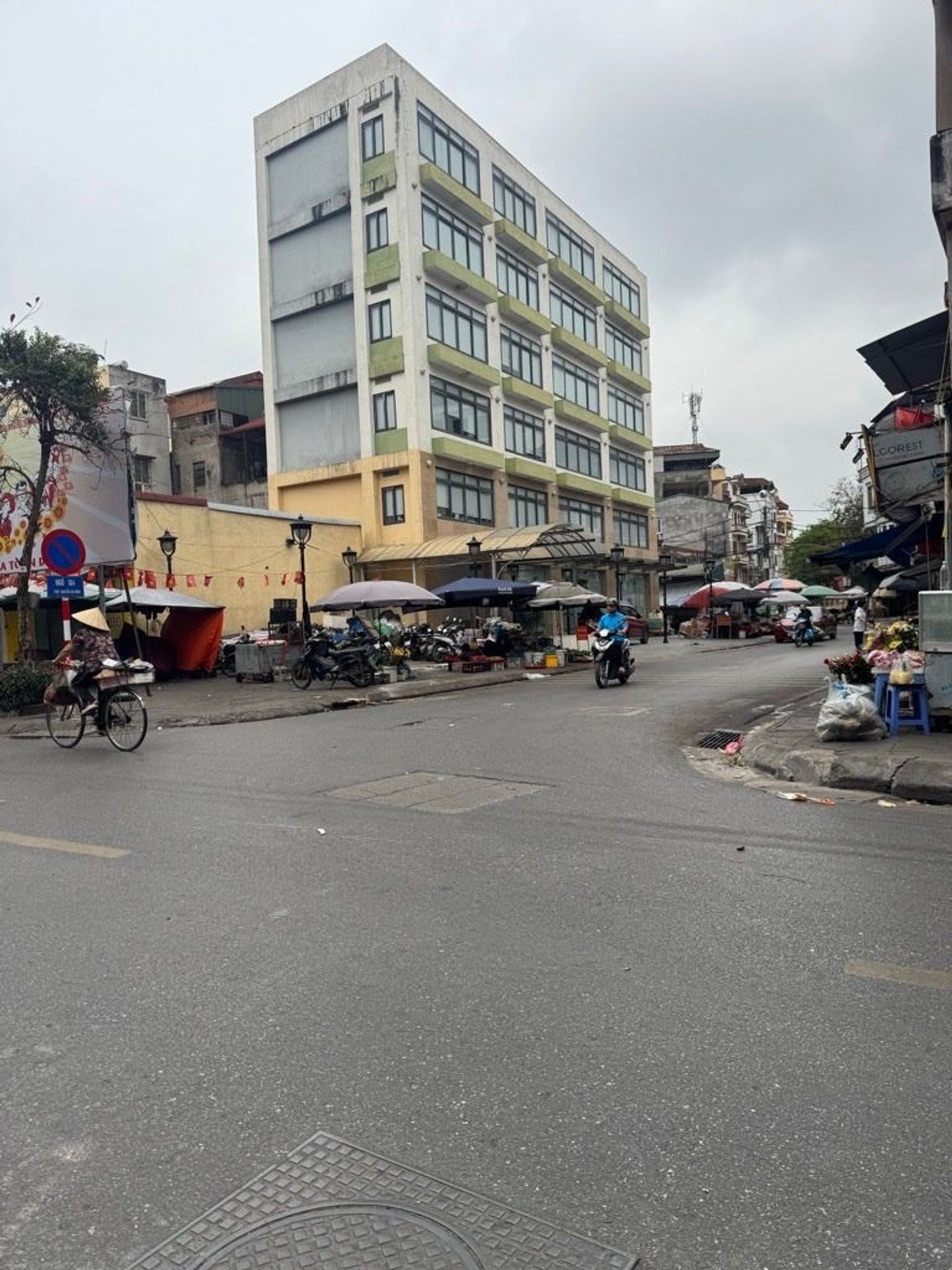 Bán nhà Trương Định - diện tích 30m2 4 tầng - Ô tô gần nhà - giá 9,2 tỷ
