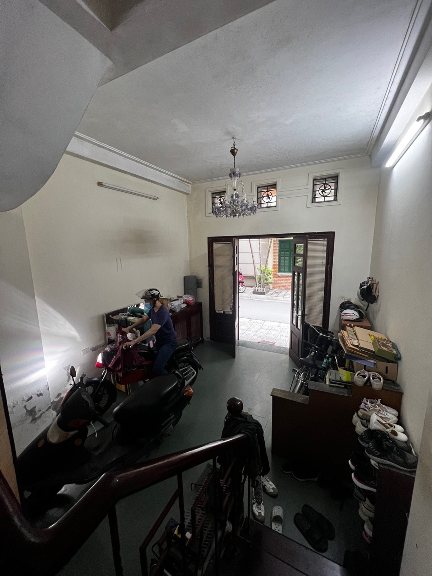 Bán nhà Lạc Trung - diện tích 40m2 4 tầng - Ô TÔ TRÁNH - giá 18,8 tỷ