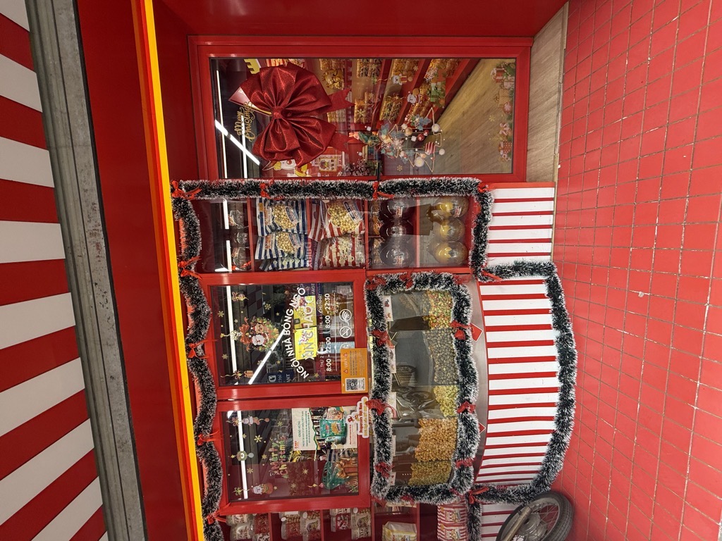 Bán nhà Bạch Mai - diện tích 37m2 6 tầng - Mặt tiền 5.2m - giá 33,5 tỷ