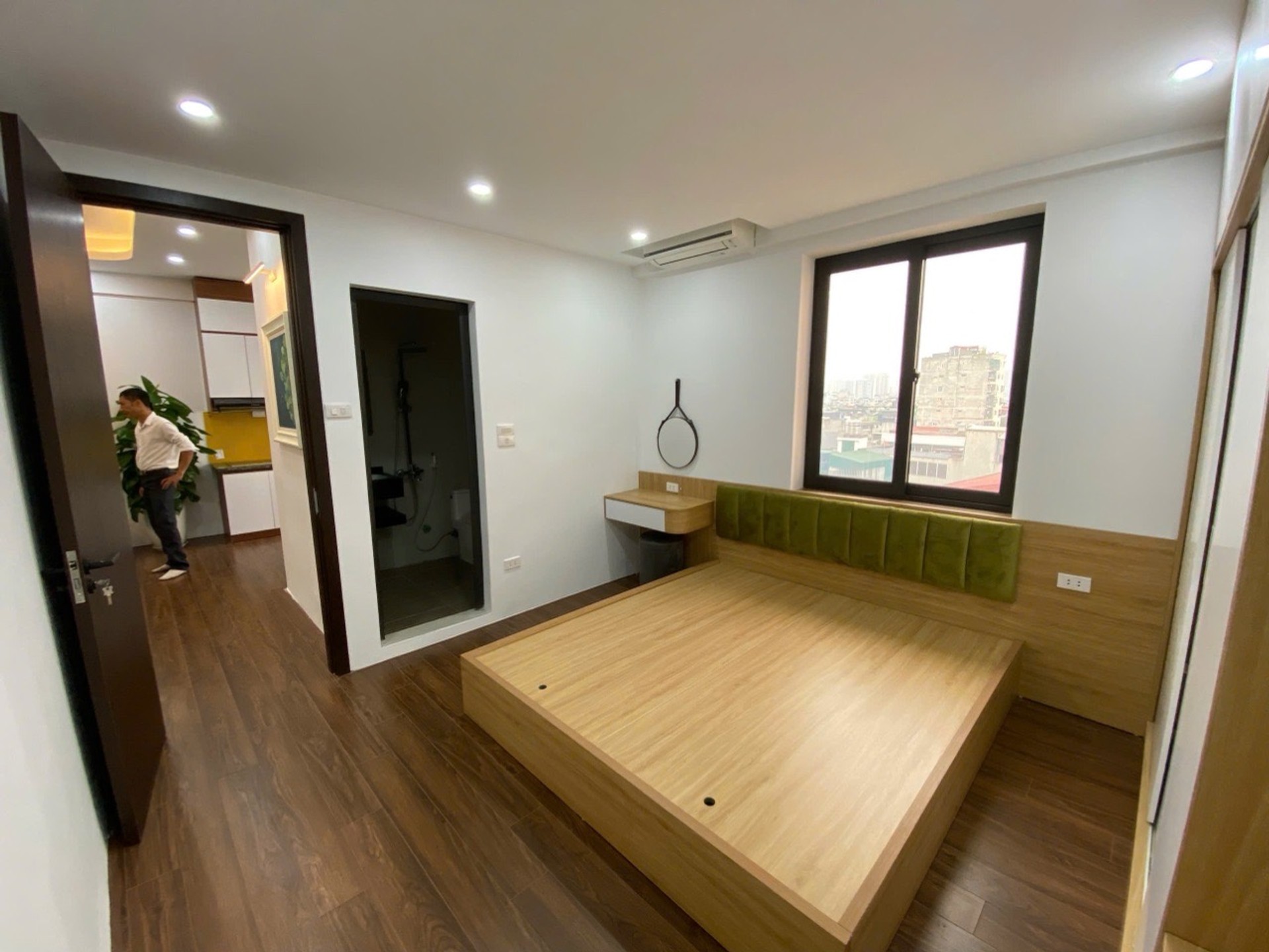 Bán nhà Đồng Tàu - diện tích 53m2 7 tầng - Nhà đẹp 2 ngủ - giá 4,75 tỷ