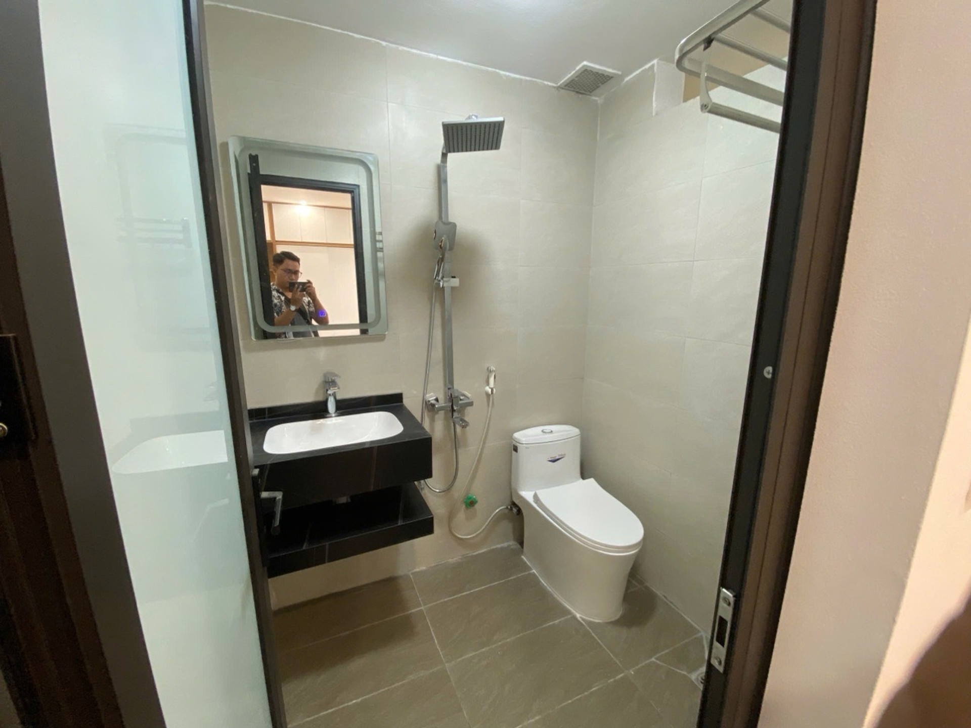Bán nhà Đồng Tàu - diện tích 53m2 7 tầng - Nhà đẹp 2 ngủ - giá 4,75 tỷ