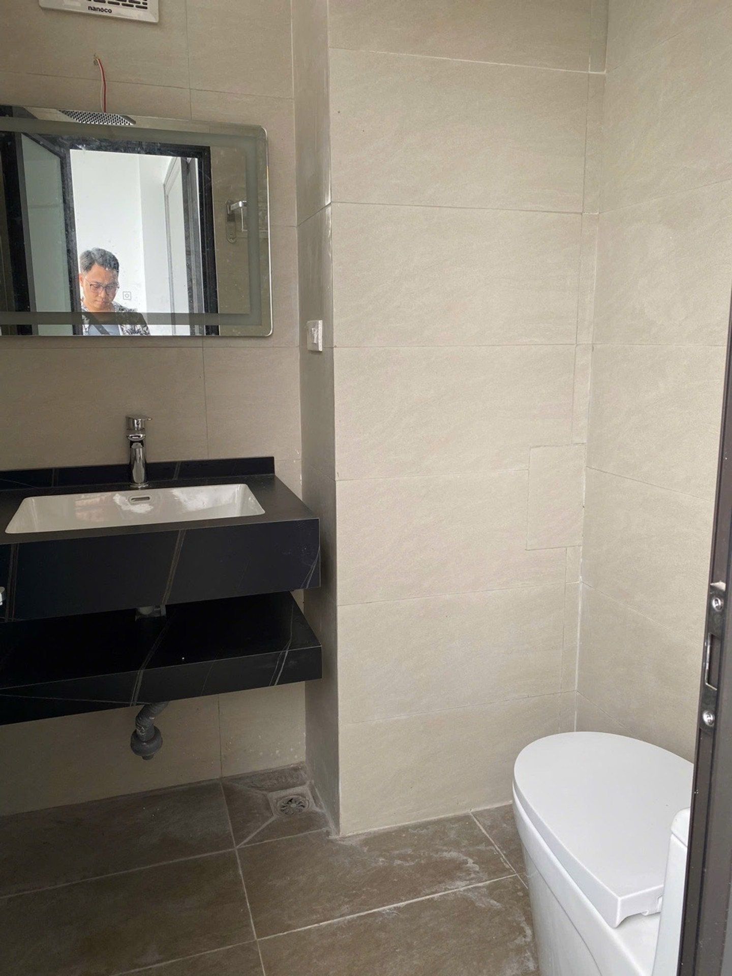 Bán nhà Đồng Tàu - diện tích 53m2 7 tầng - Nhà đẹp 2 ngủ - giá 4,75 tỷ