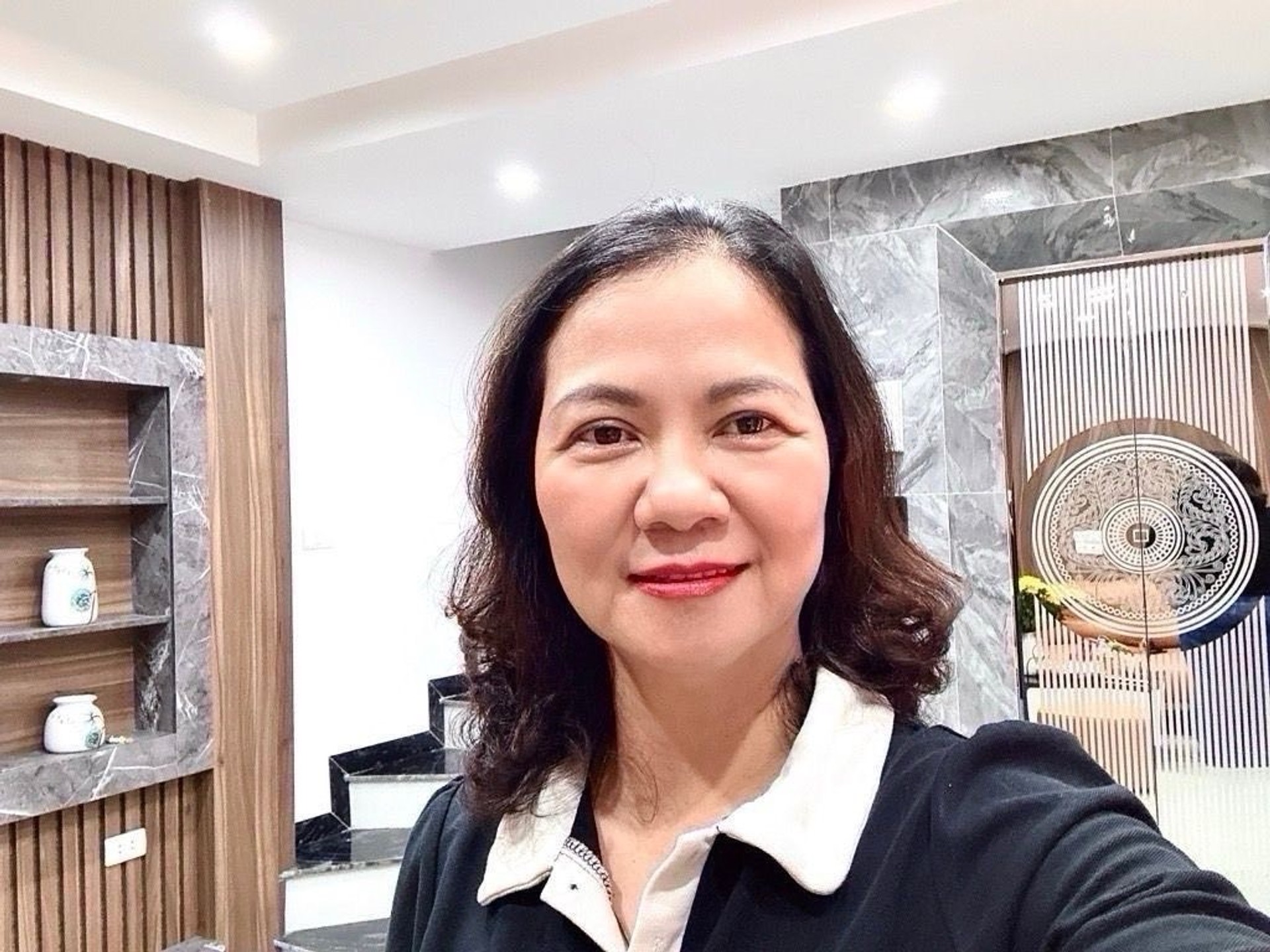 Bán nhà Định Công Thượng - diện tích 31m2 6 tầng - Nhà đẹp hiếm có - giá 9,7 tỷ