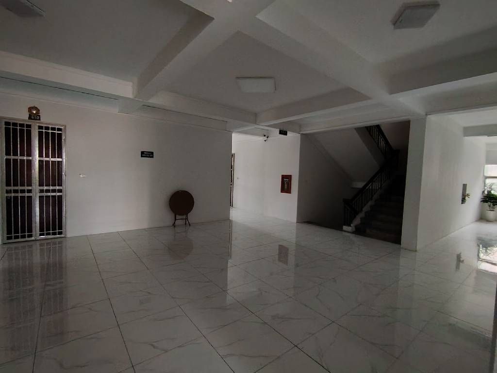 Bán nhà Nguyễn Hữu Thọ - diện tích 124m2 4 tầng - Lô góc - giá 10,2 tỷ