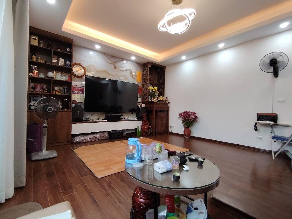 Bán nhà Nguyễn Hữu Thọ - diện tích 124m2 4 tầng - Lô góc - giá 10,2 tỷ
