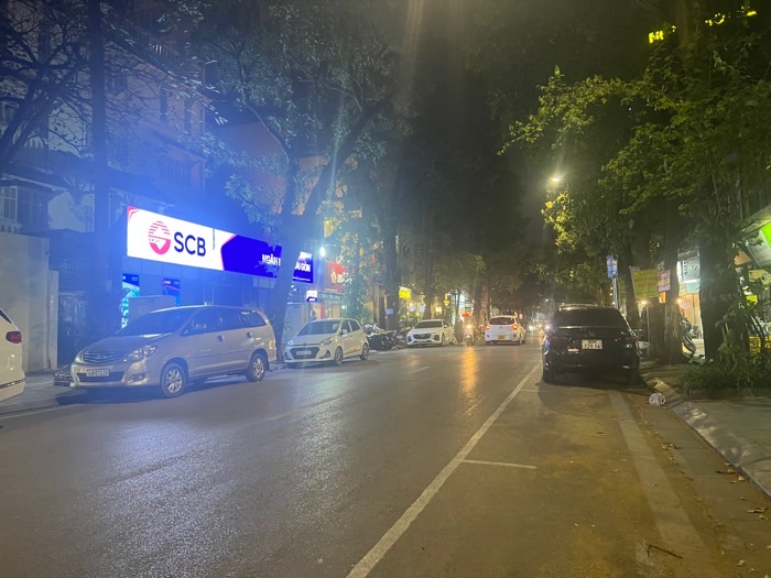 Bán nhà Nguyễn Thượng Hiền - diện tích 30m2 3 tầng - nhà đẹp hiếm có - giá 9,5 tỷ